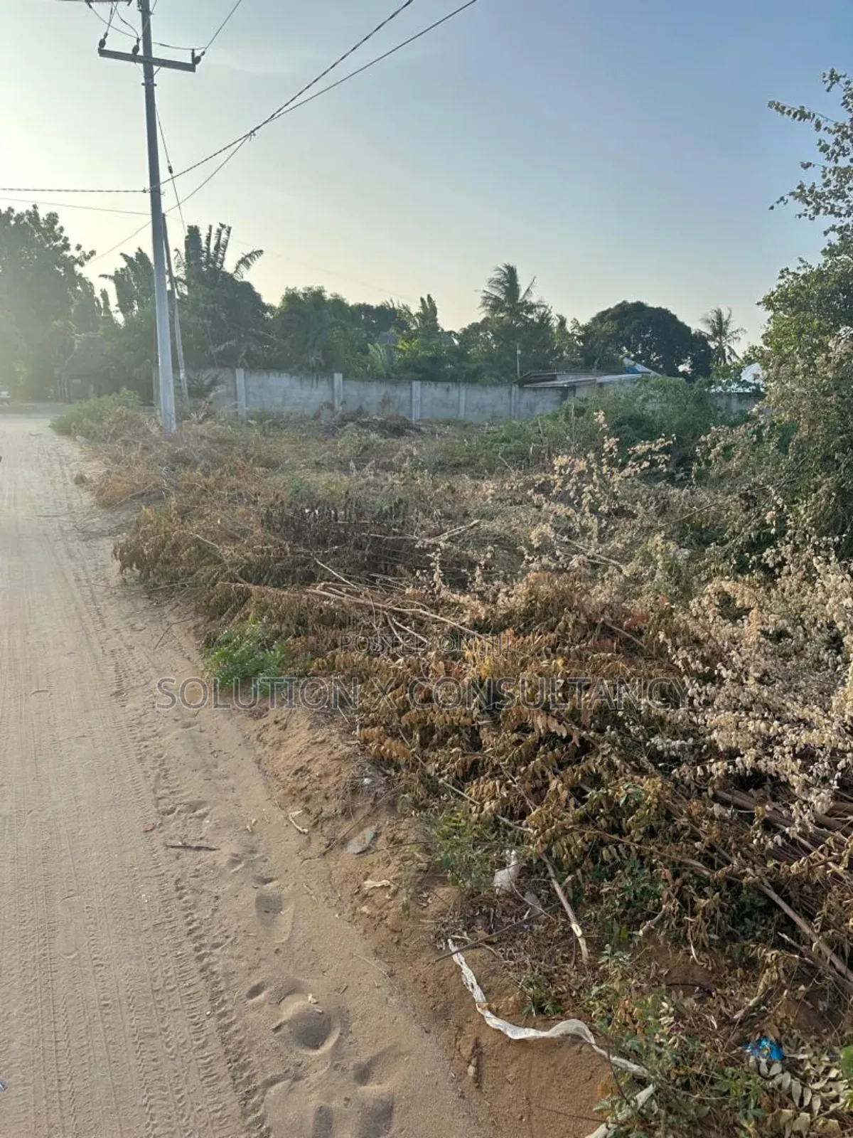 Kiwanja Kinauzwa Bunju a Karibu Na Posto Bela Resort in Bunju