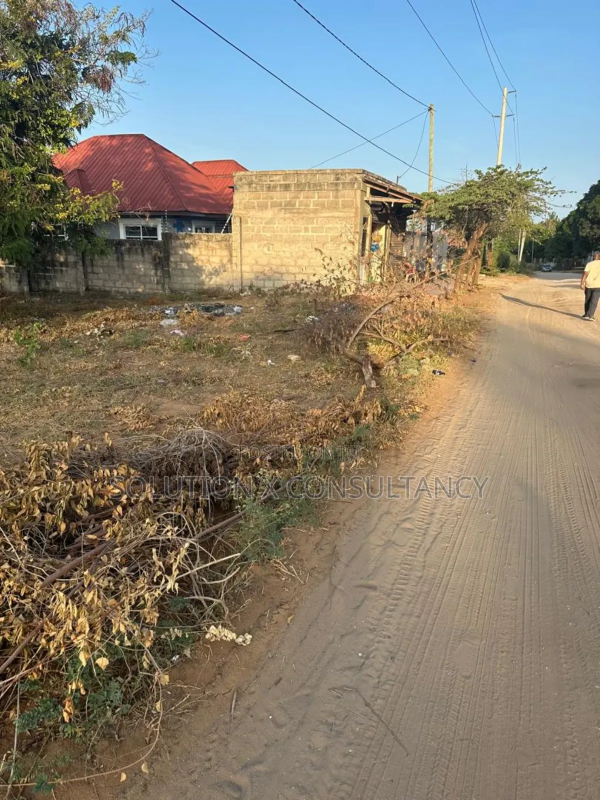 Kiwanja Kinauzwa Bunju a Karibu Na Posto Bela Resort in Bunju