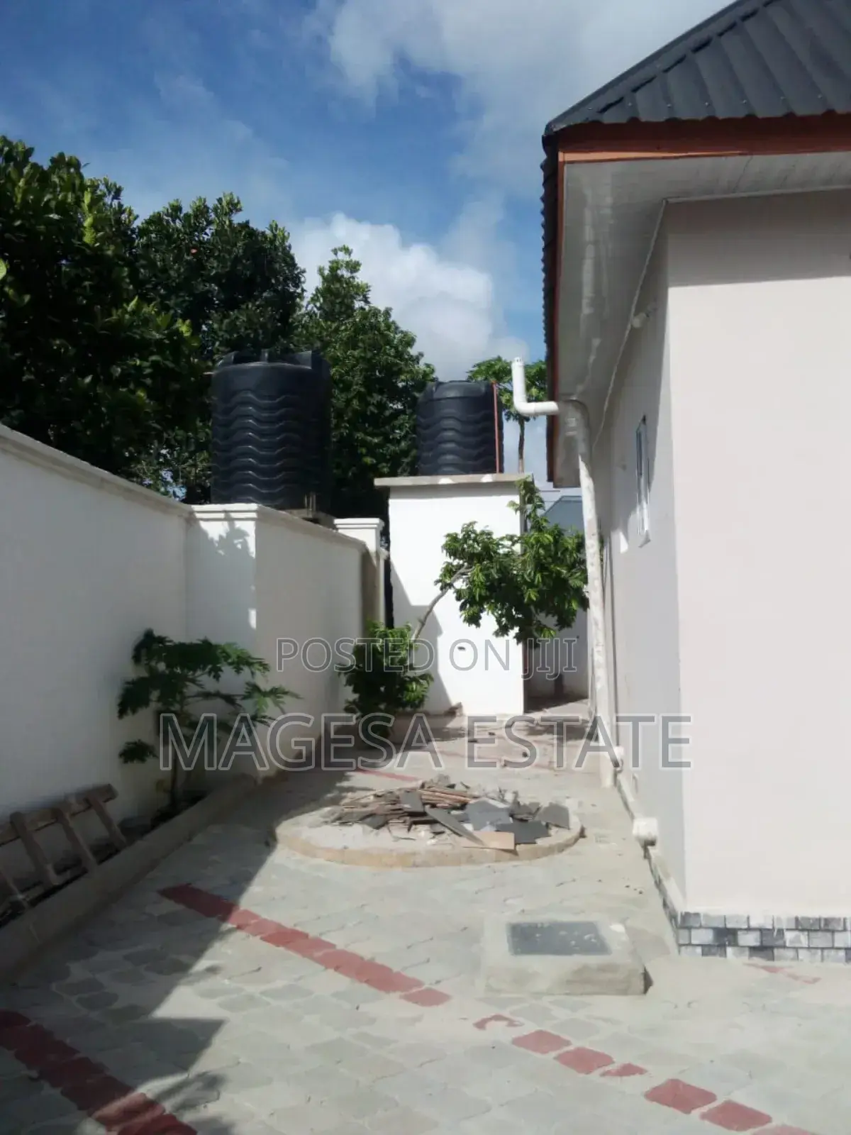 3bdrm House in Kigamboni, Kibada for sale in Kigamboni