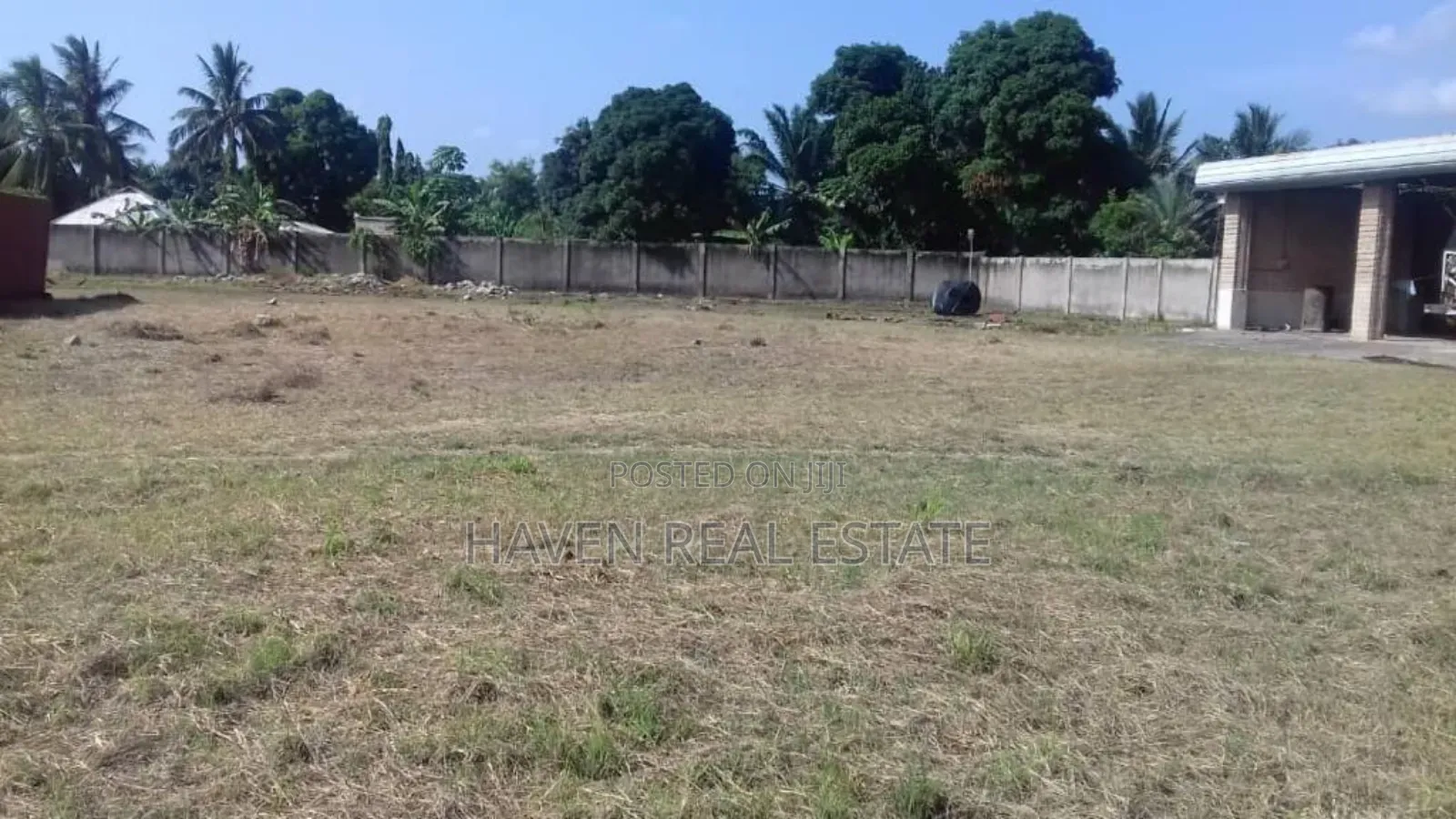2.3acres Along Main Road Linauzwa Kibaha Visiga in Kibaha