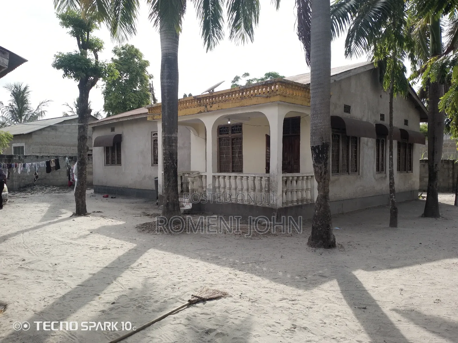 6bdrm Apartment in Tanzania Daresalaam, Ilala for sale in Ilala