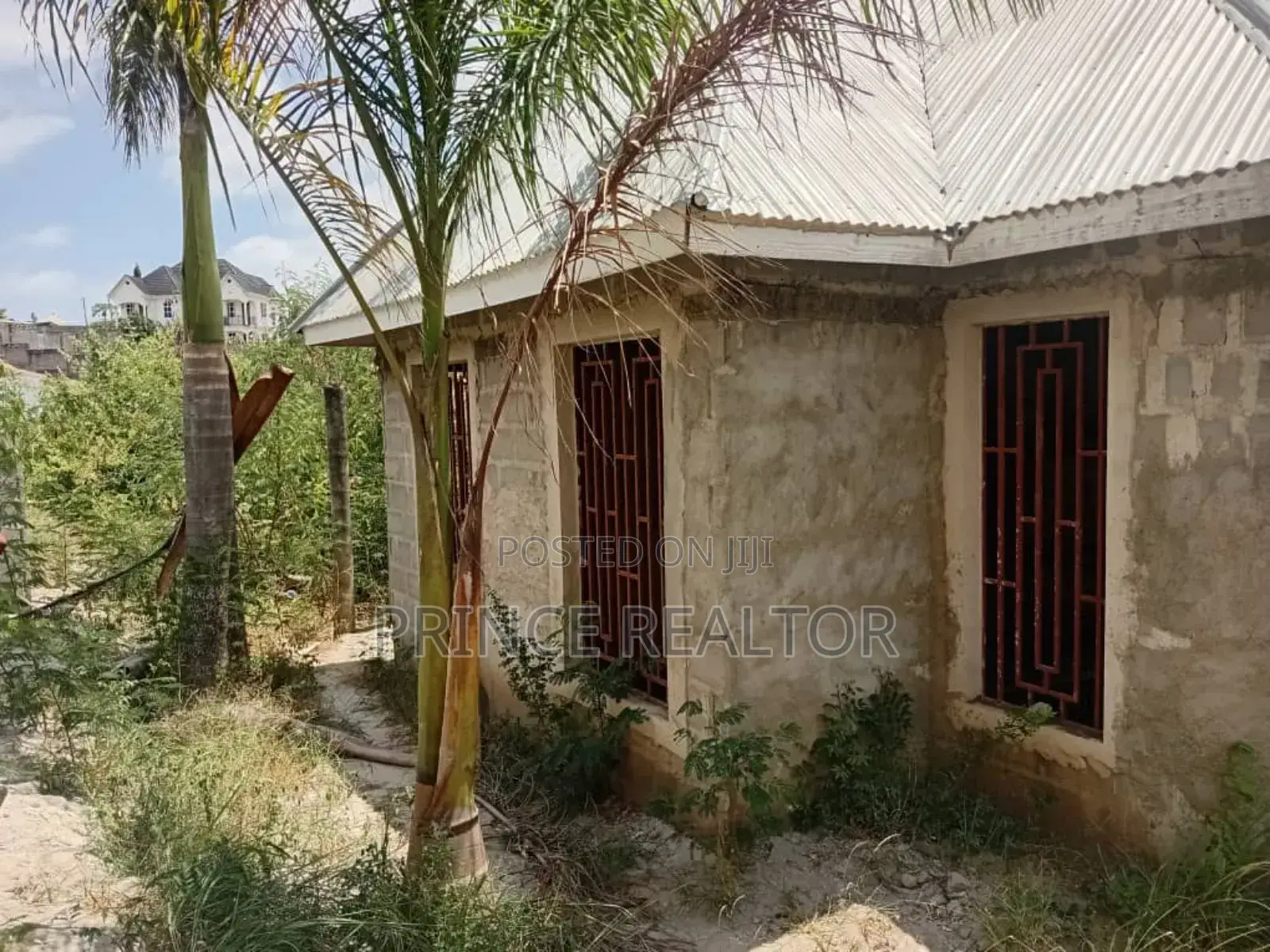 3bdrm House in King'Azi, Kinondoni for sale in Kinondoni