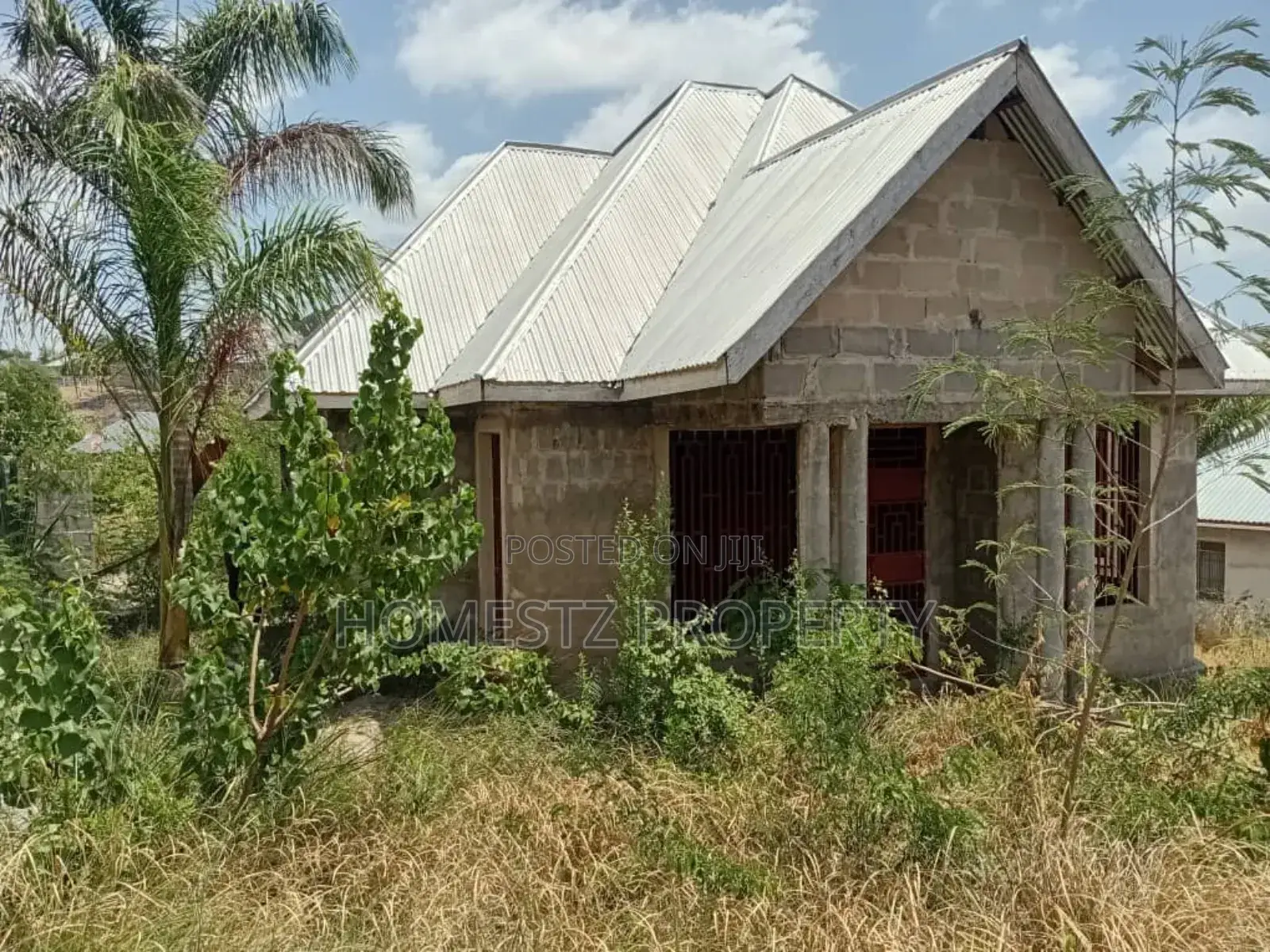 3bdrm House in King'Azi, Kinondoni for sale in Kinondoni