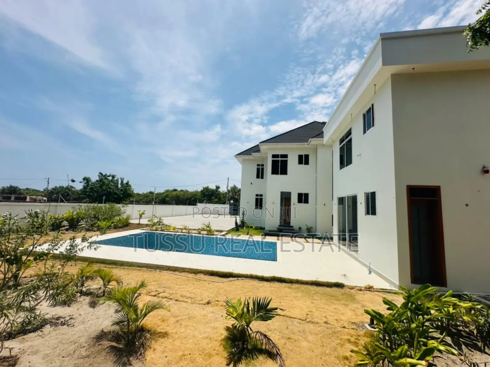 6bdrm House in Mbezibeach for sale in Mbezi Beach