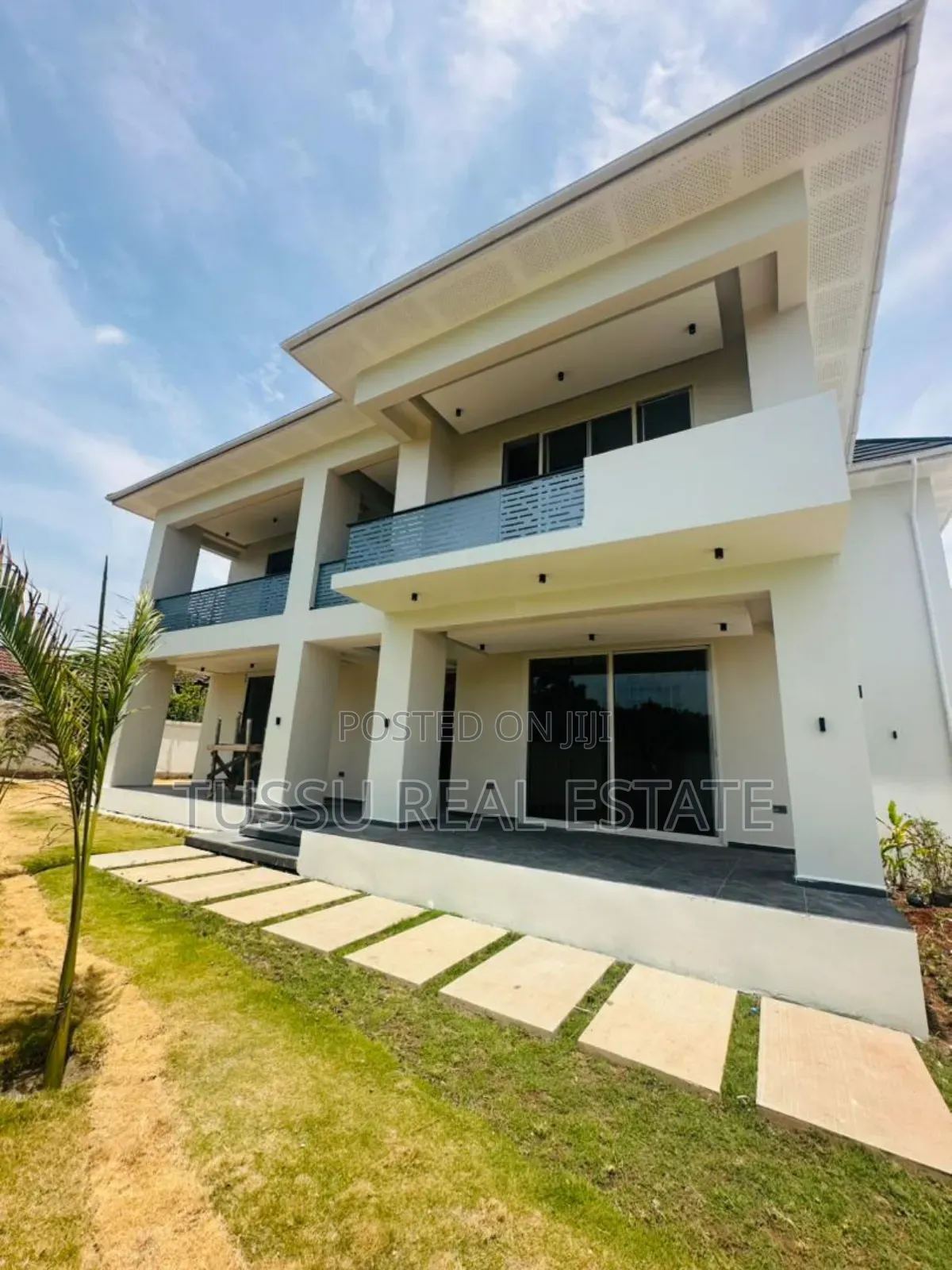 6bdrm House in Mbezibeach for sale in Mbezi Beach