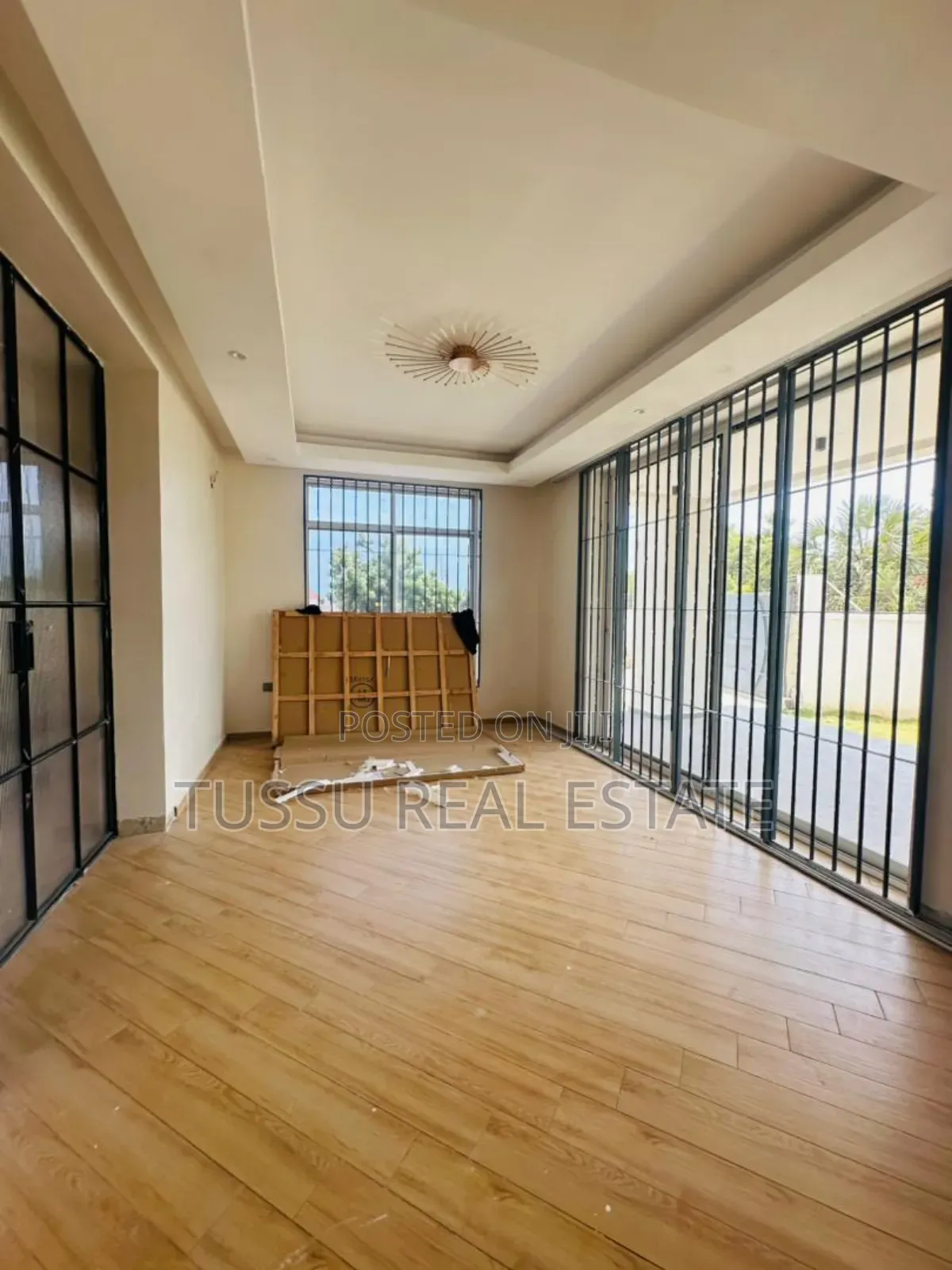 6bdrm House in Mbezibeach for sale in Mbezi Beach