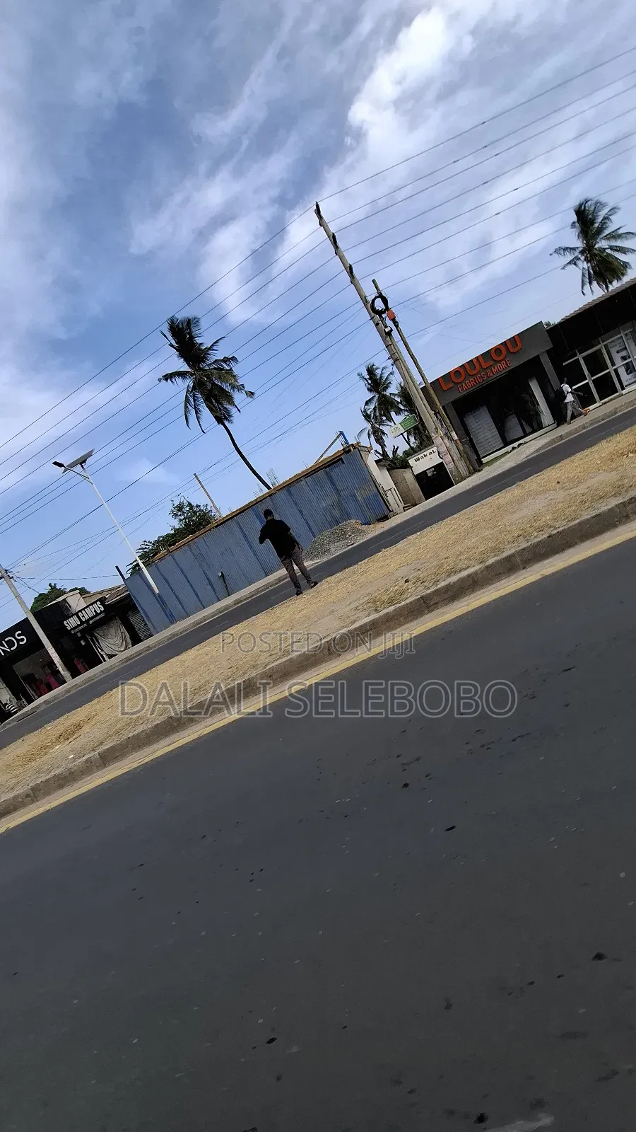 Plot 4 Investment Frem It Look Tarmac in Kinondoni