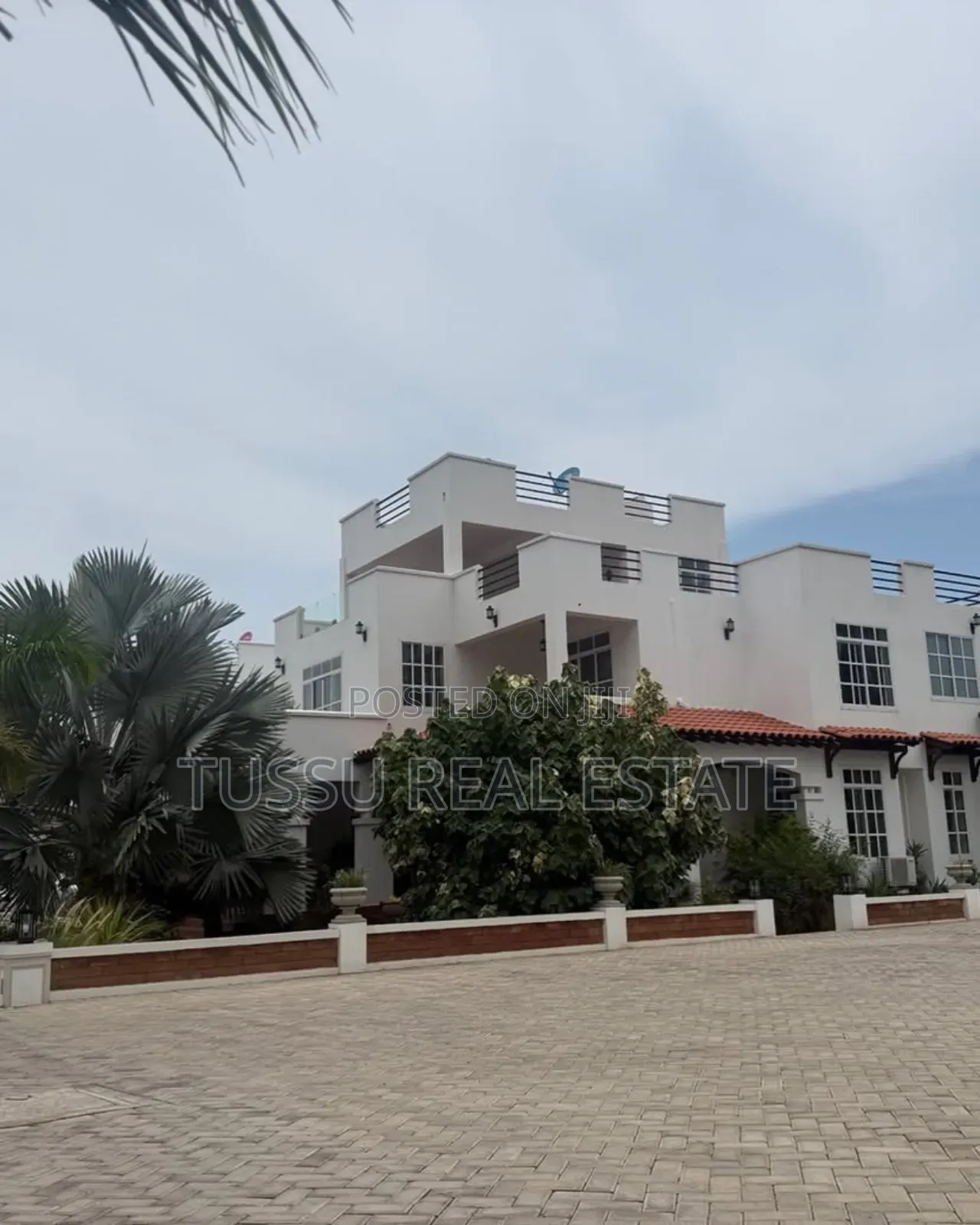 Furnished 5bdrm Villa in Mikochen, Mikocheni for rent in Mikocheni