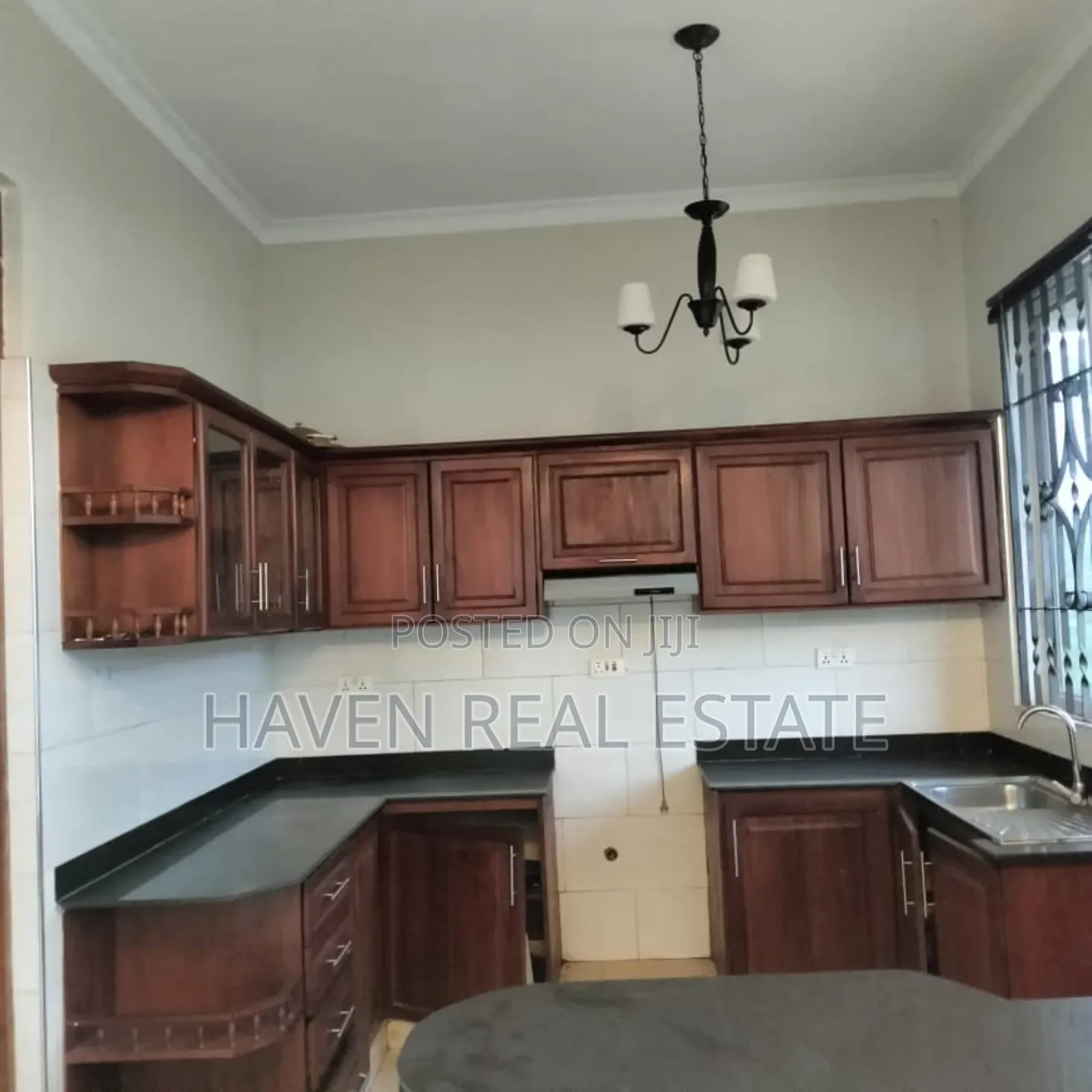 4bdrm House in Kinondoni for sale in Kinondoni