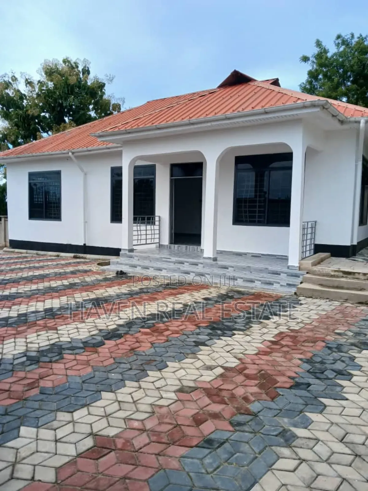 3bdrm House in Goba for sale in Goba