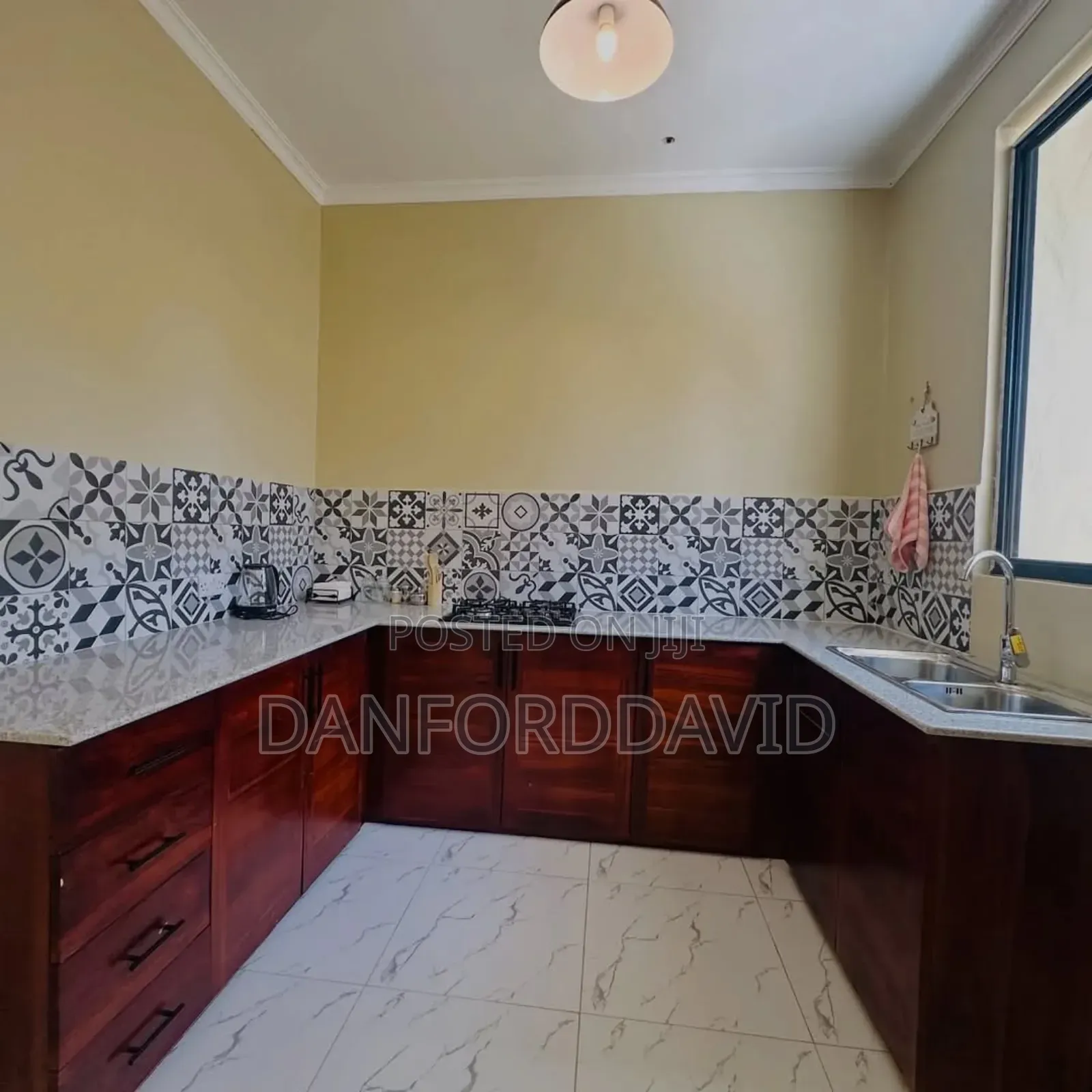 Furnished 3bdrm Bungalow in Kahwa Real Estate, Kunduchi for rent in Kunduchi