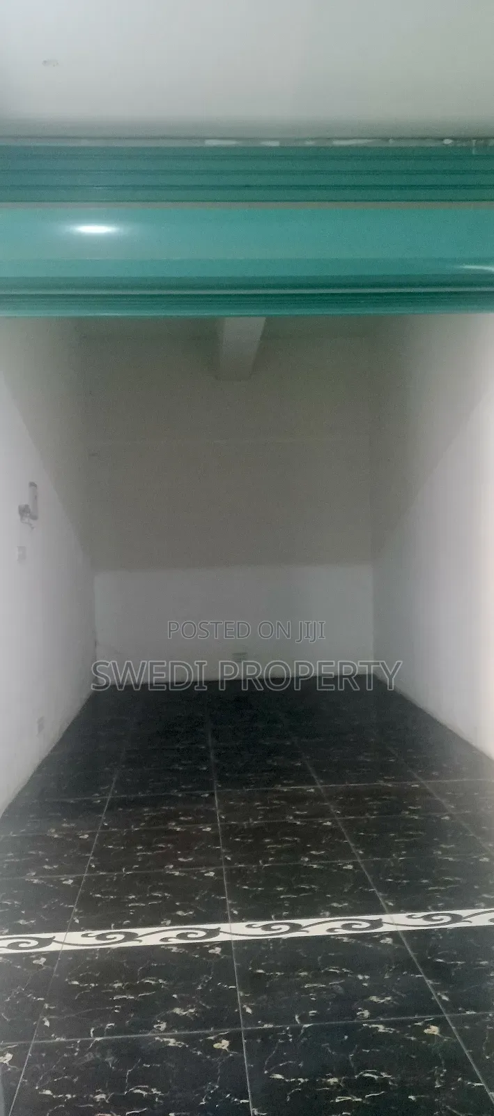 Shop for Rent in Kariakoo Msimbazi Street in Kariakoo