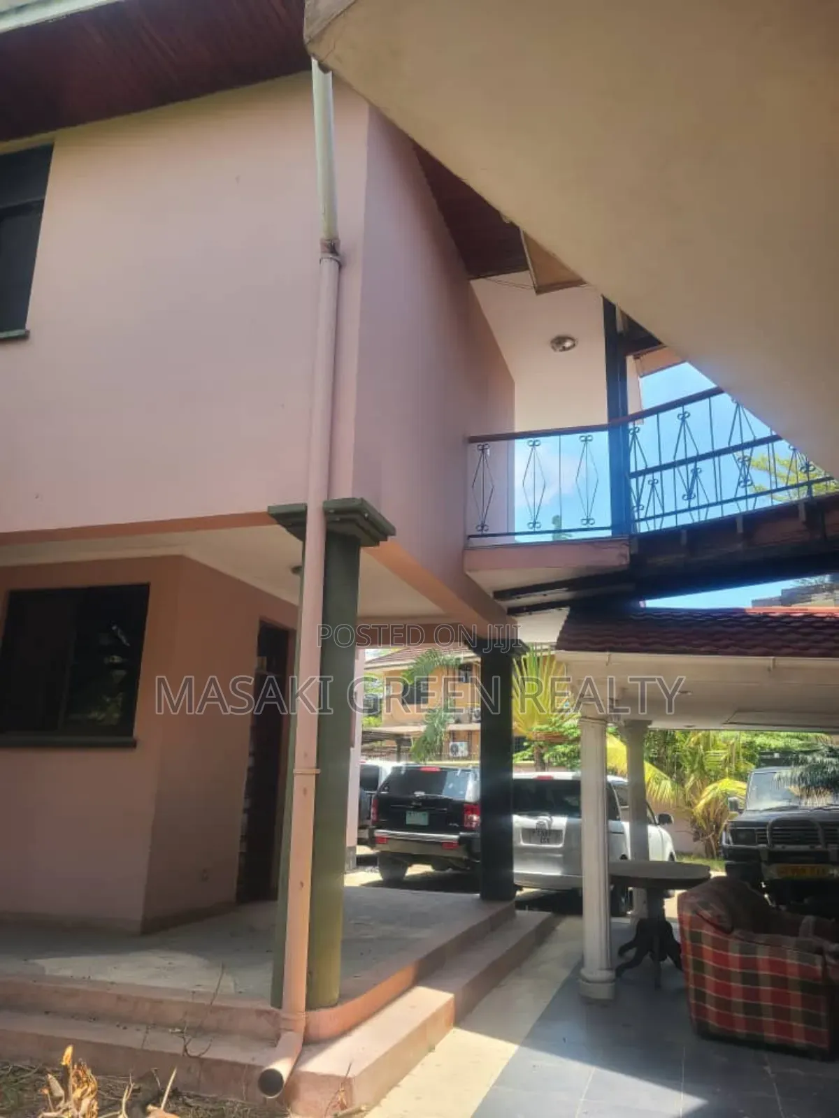 8bdrm House in Reagent Estate, Mbezi Beach for sale in Mbezi Beach