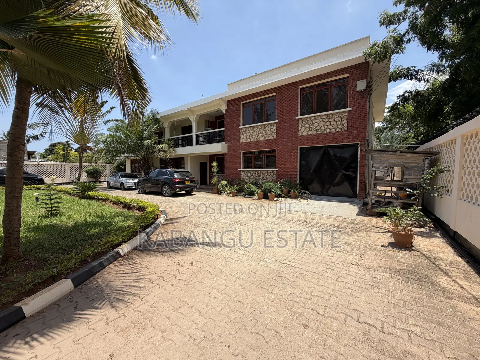 11bdrm House in Mikocheni for rent in Mikocheni