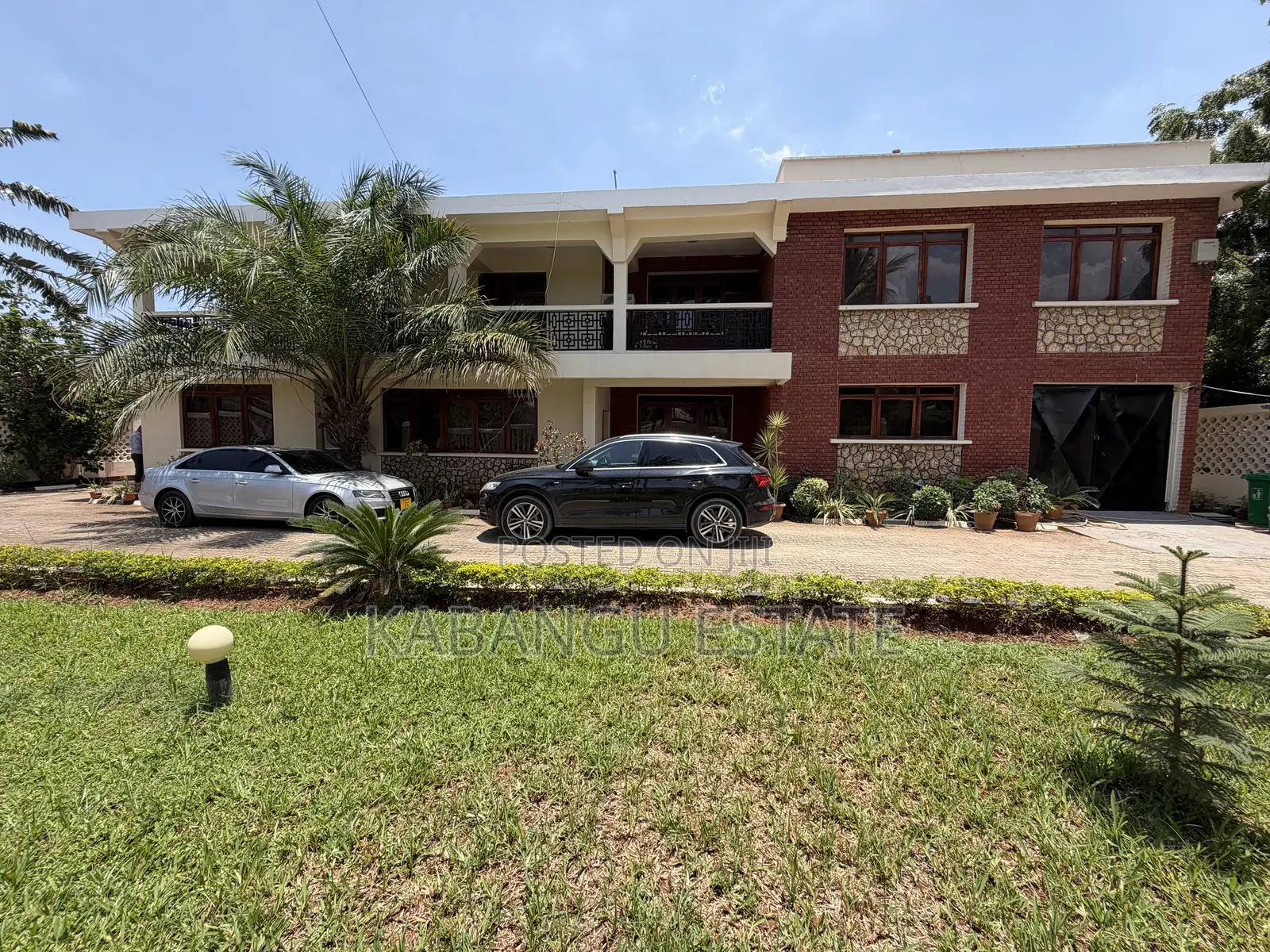 11bdrm House in Mikocheni for rent in Mikocheni