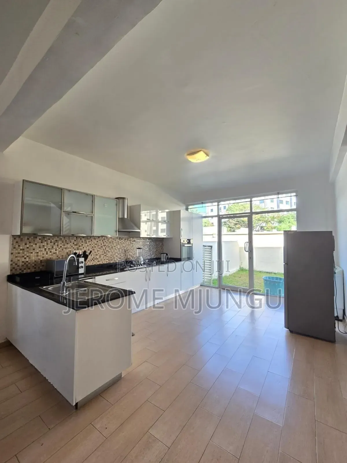 Furnished 3bdrm Villa in Masaki for rent in Masaki