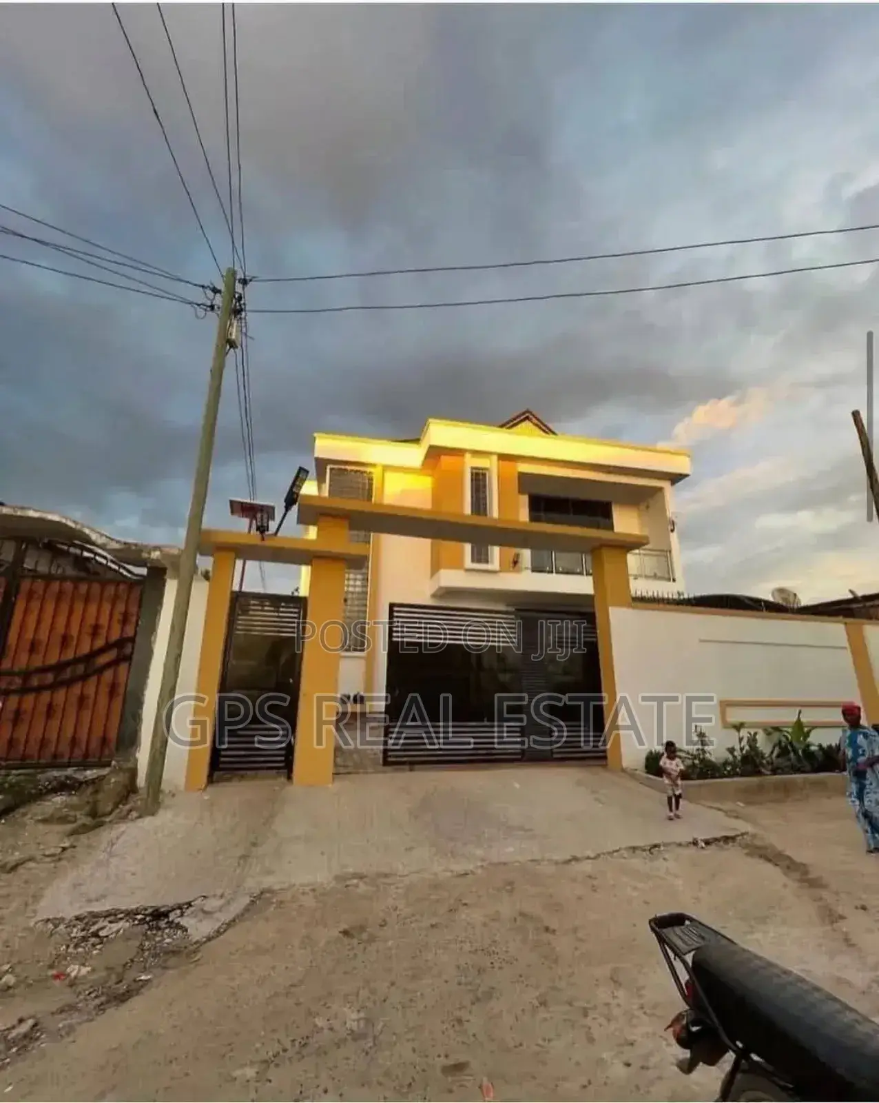 4bdrm House in Makumbusho, Kinondoni for sale in Kinondoni