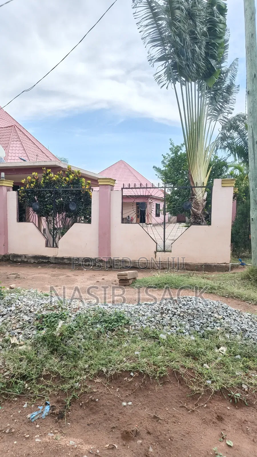 Lodge/Bar for Sale Mwanza Luchelele in Nyamagana