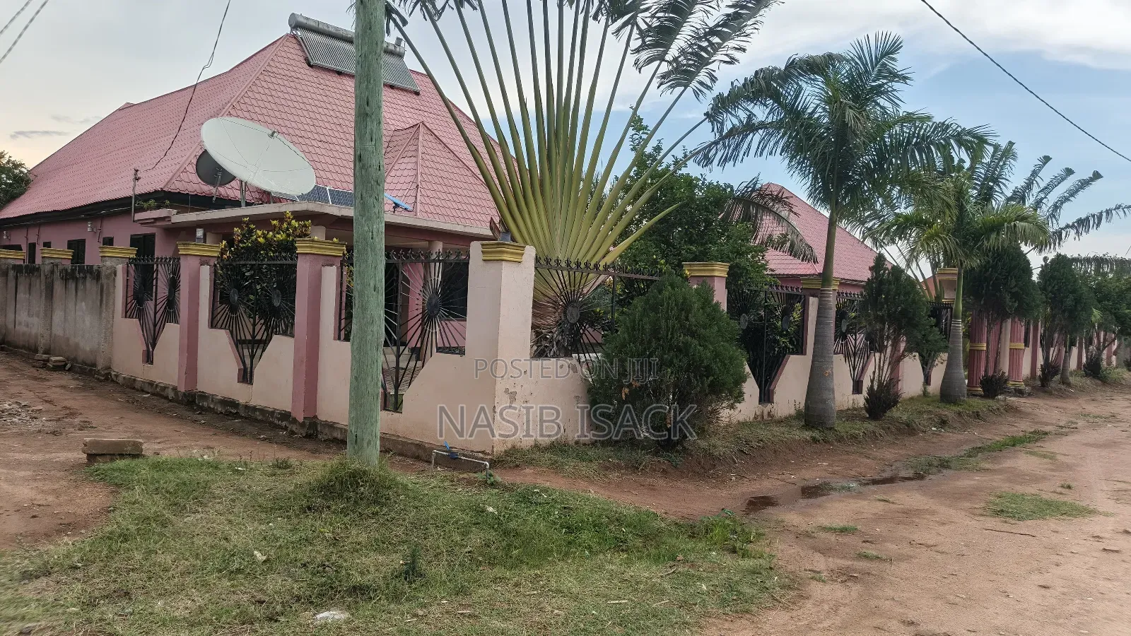 Lodge/Bar for Sale Mwanza Luchelele in Nyamagana