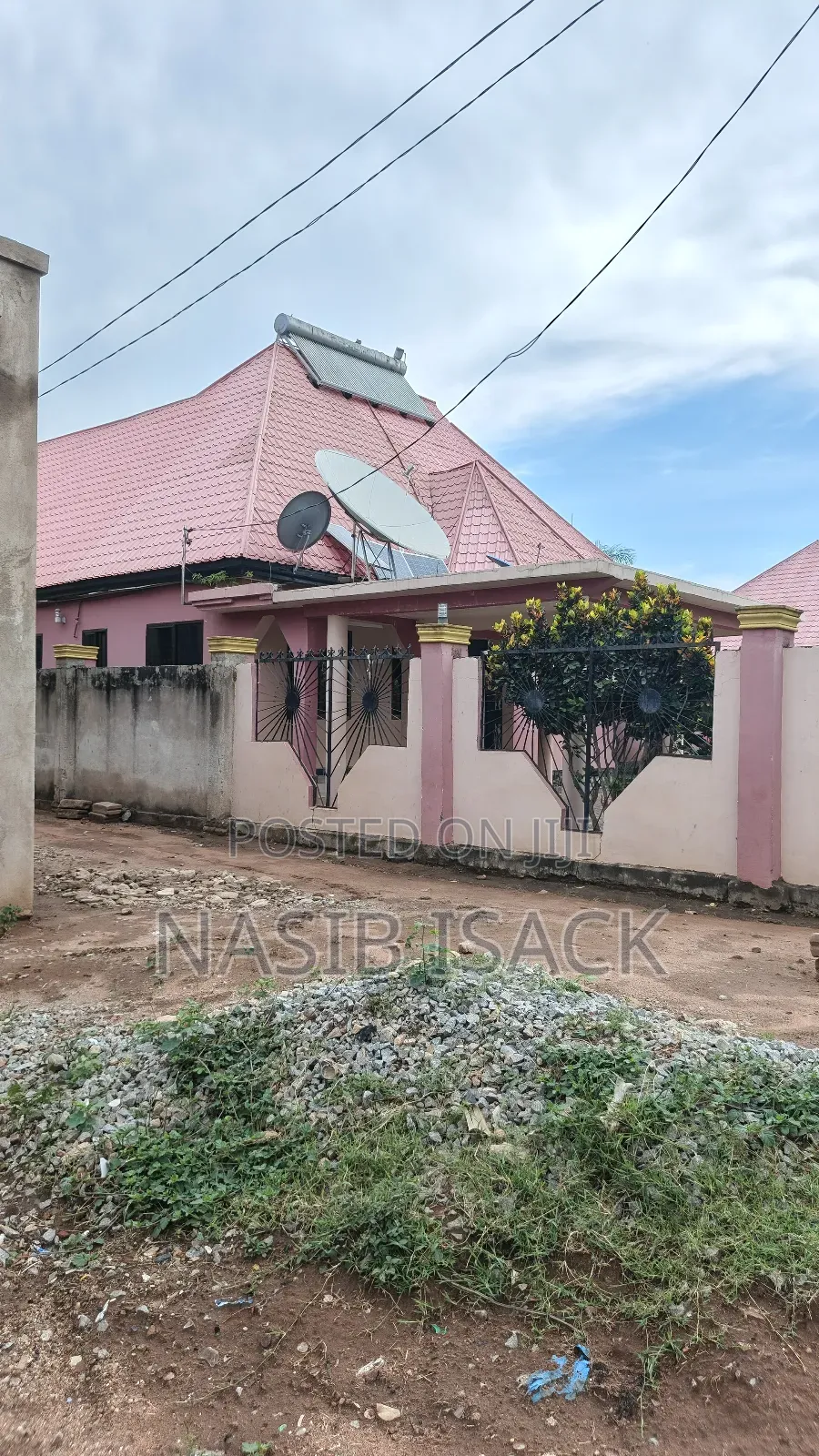 Lodge/Bar for Sale Mwanza Luchelele in Nyamagana