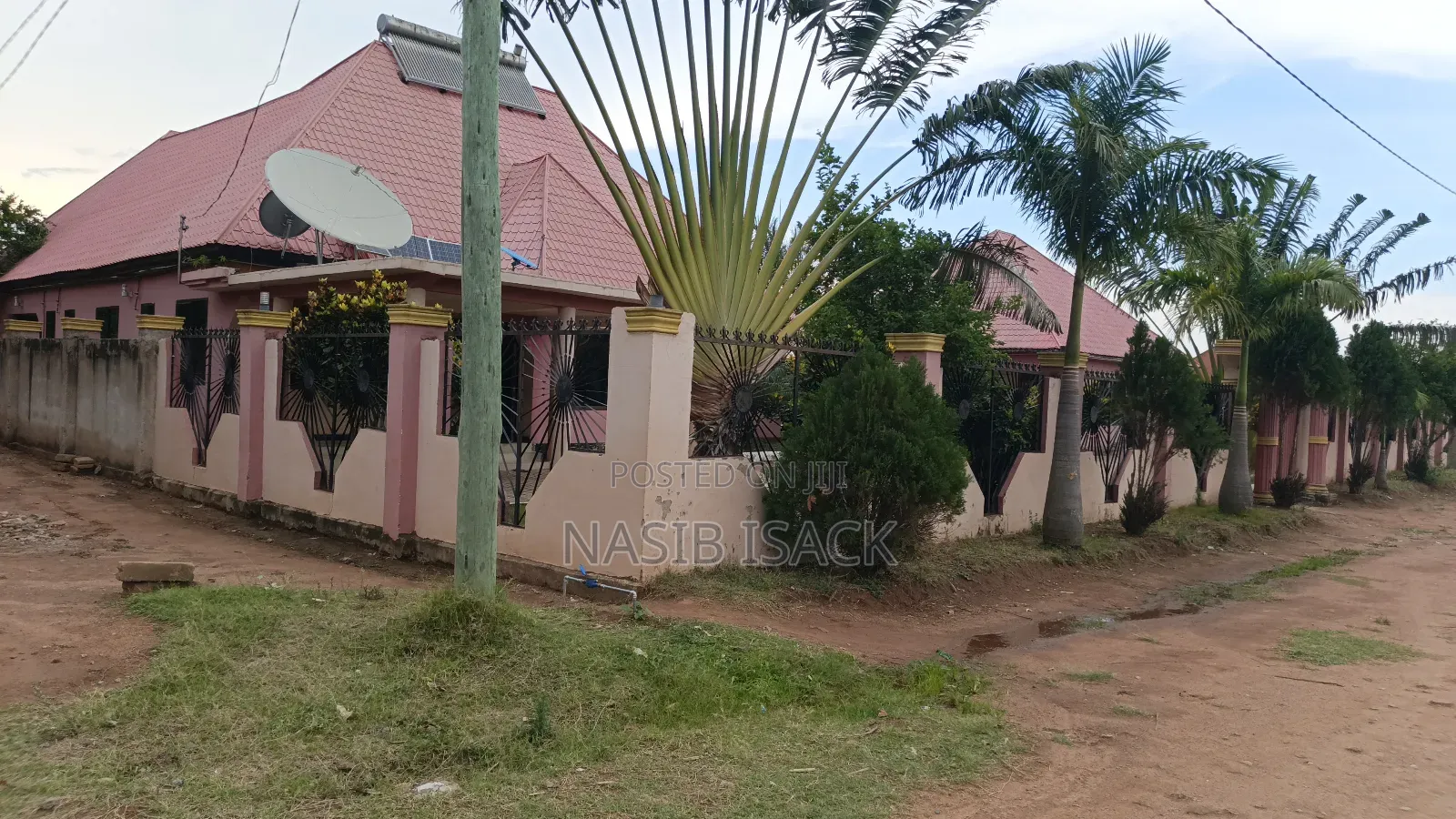 Lodge/Bar for Sale Mwanza Luchelele in Nyamagana