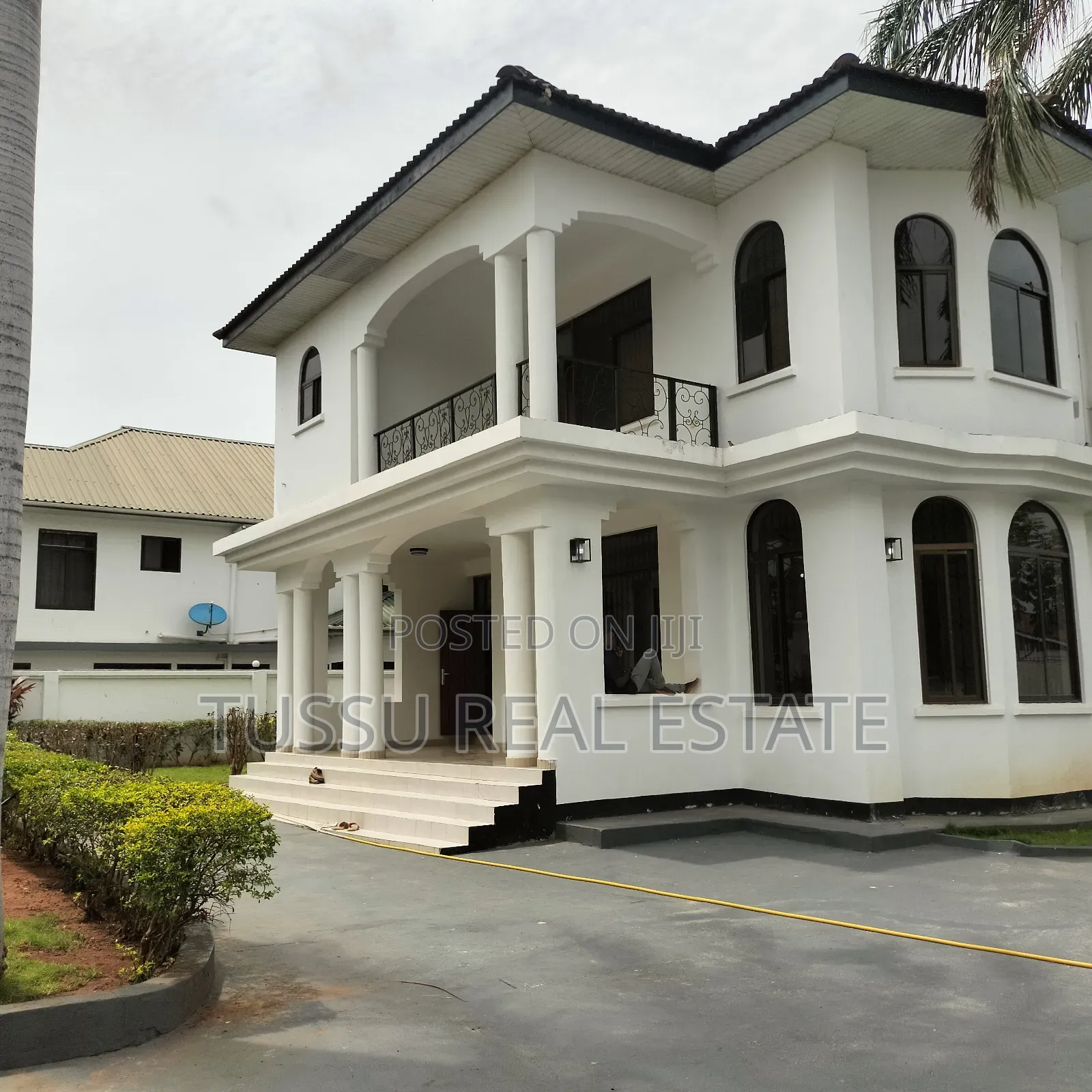 5bdrm House in Mbezibeach for sale in Mbezi Beach