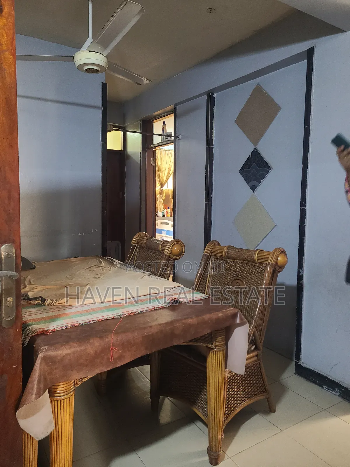 3bdrm Apartment in Kariakoo for sale in Kariakoo