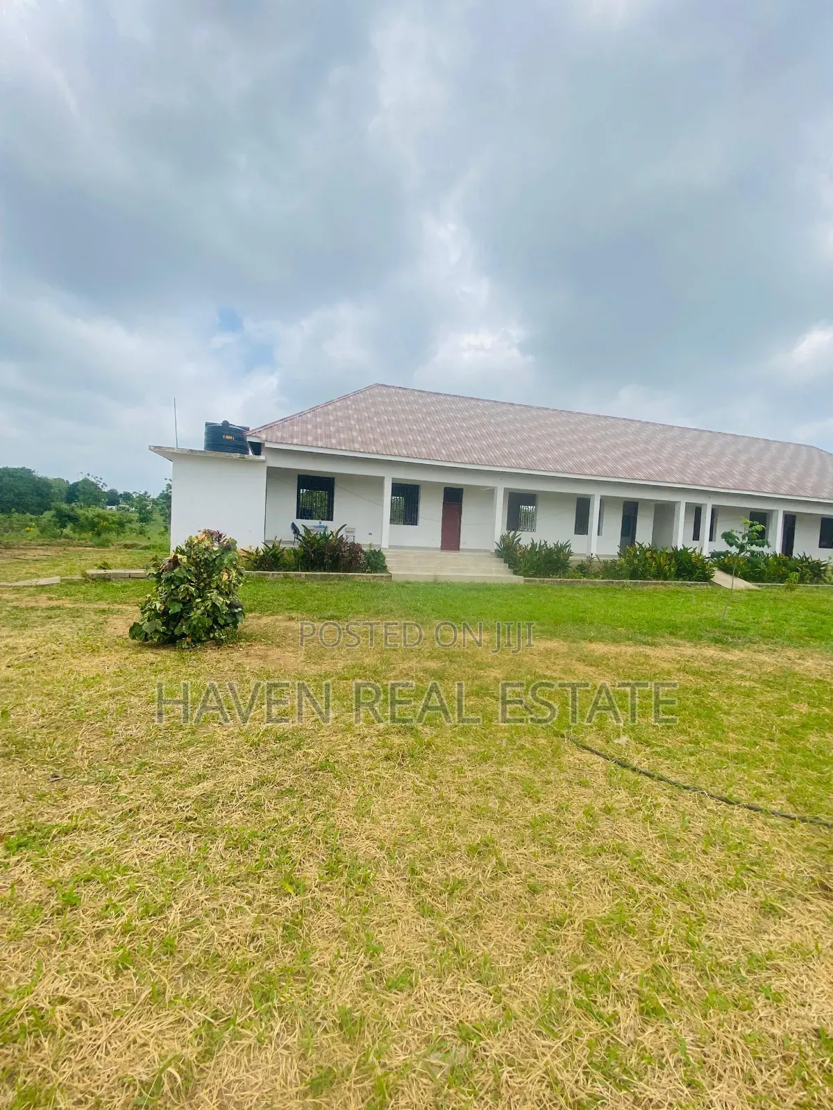 Shule Inauzwa Mapinga in Kiromo