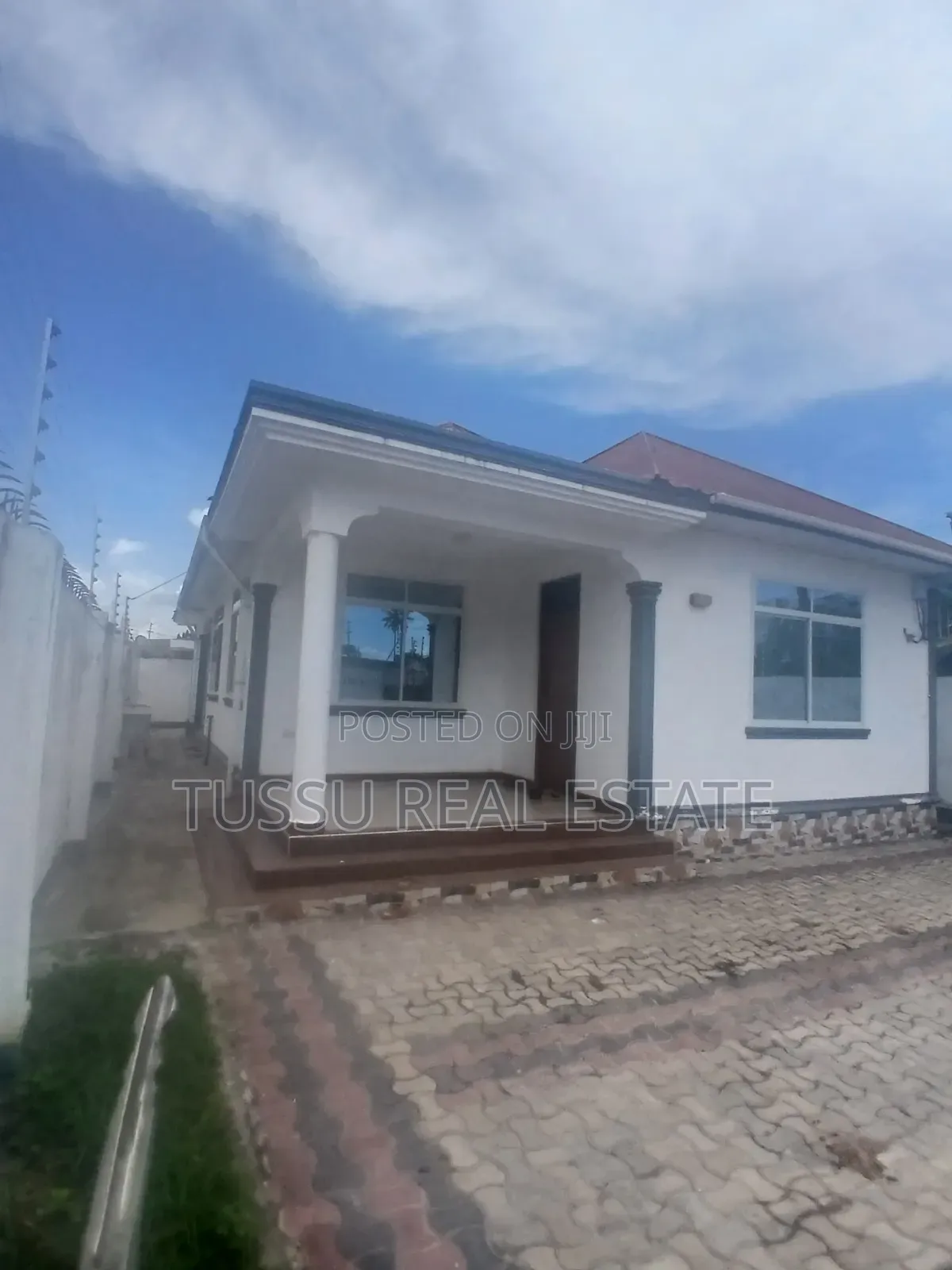 3bdrm House in Mikochen B, Mikocheni for sale in Mikocheni
