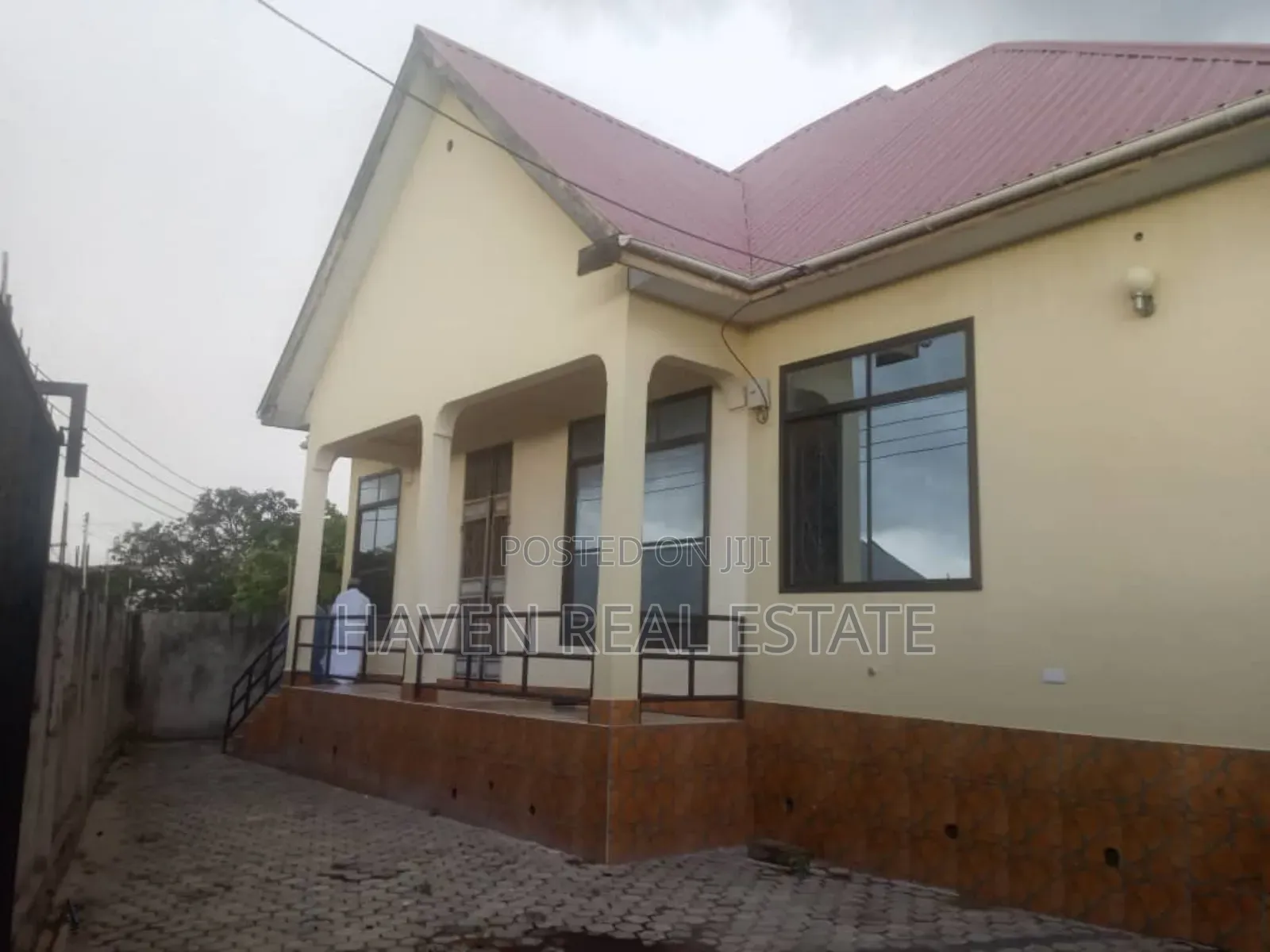 3bdrm House in Mbezi for sale in Mbezi