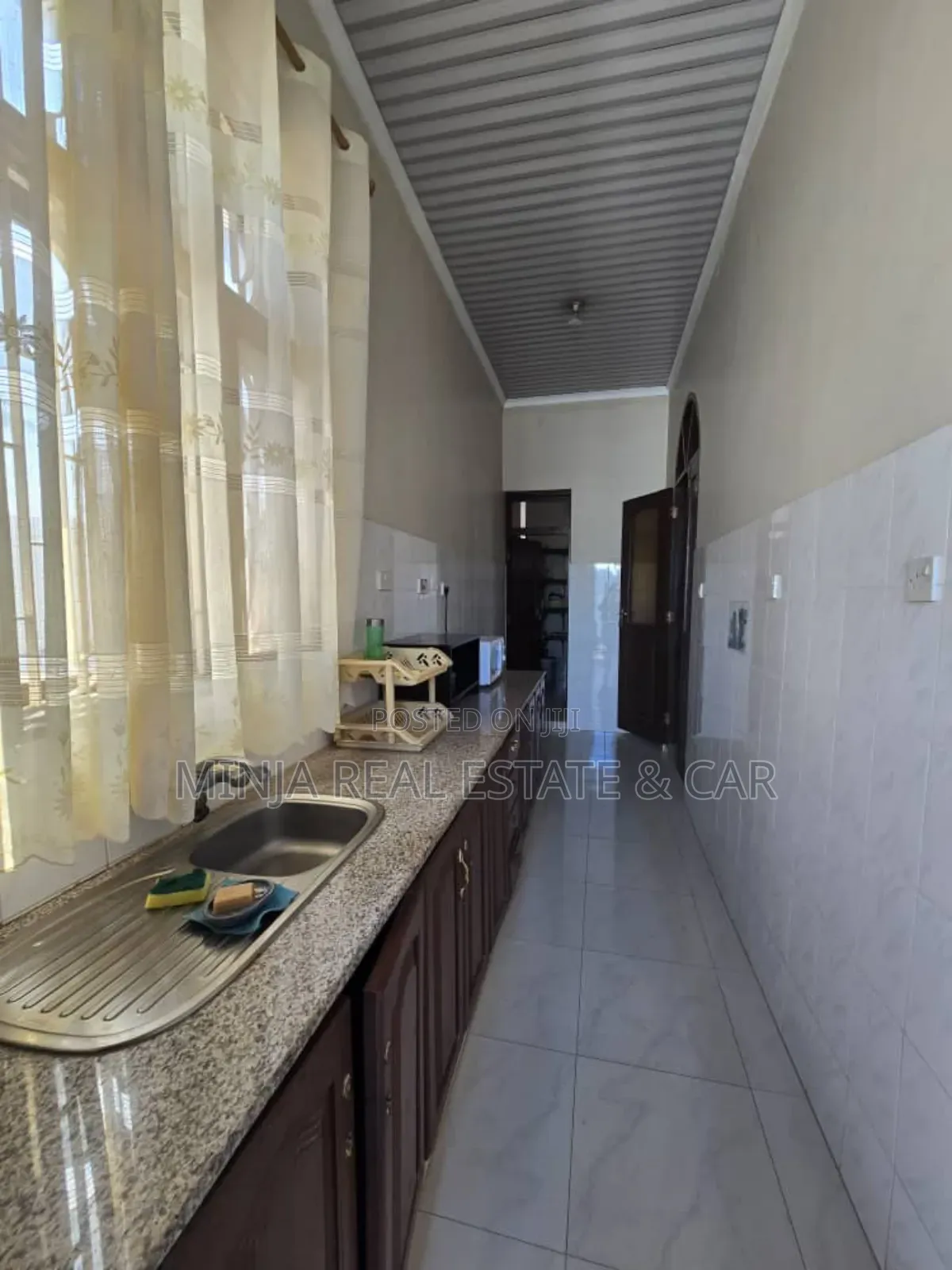 5bdrm House in Bunju for sale in Bunju