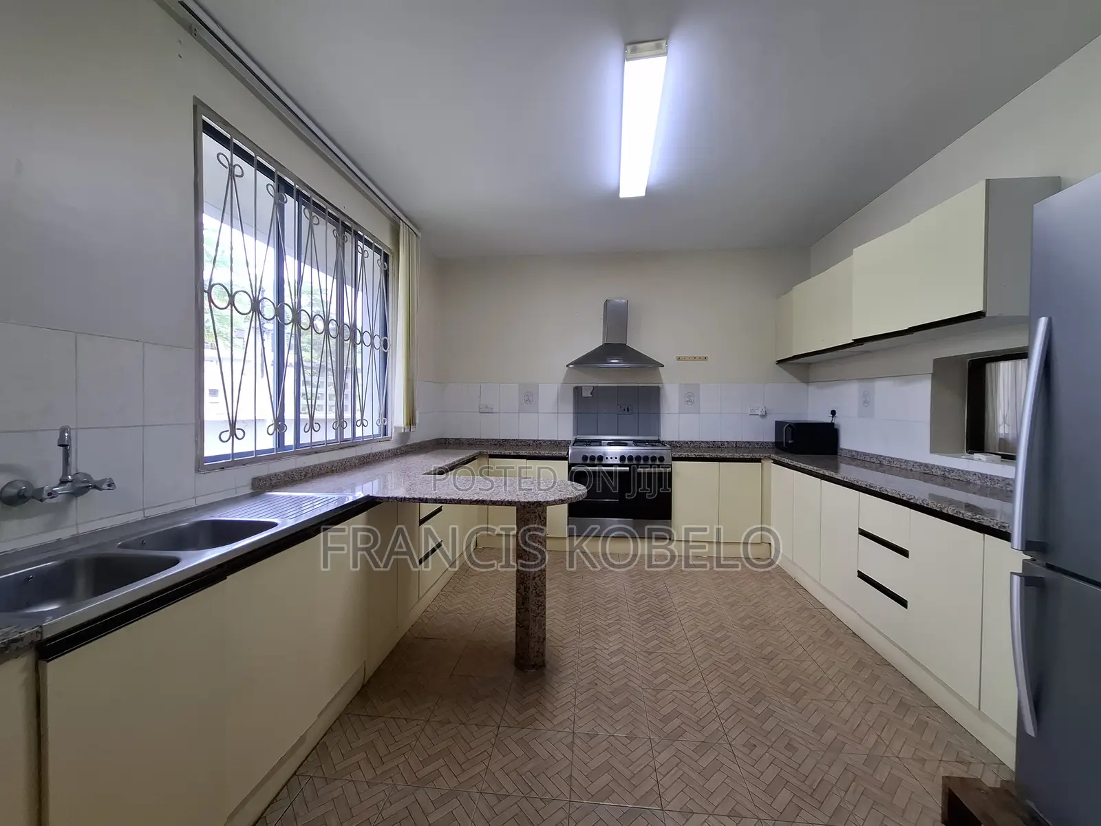 Furnished 3bdrm Villa in Oyster Bay for rent in Oyster Bay