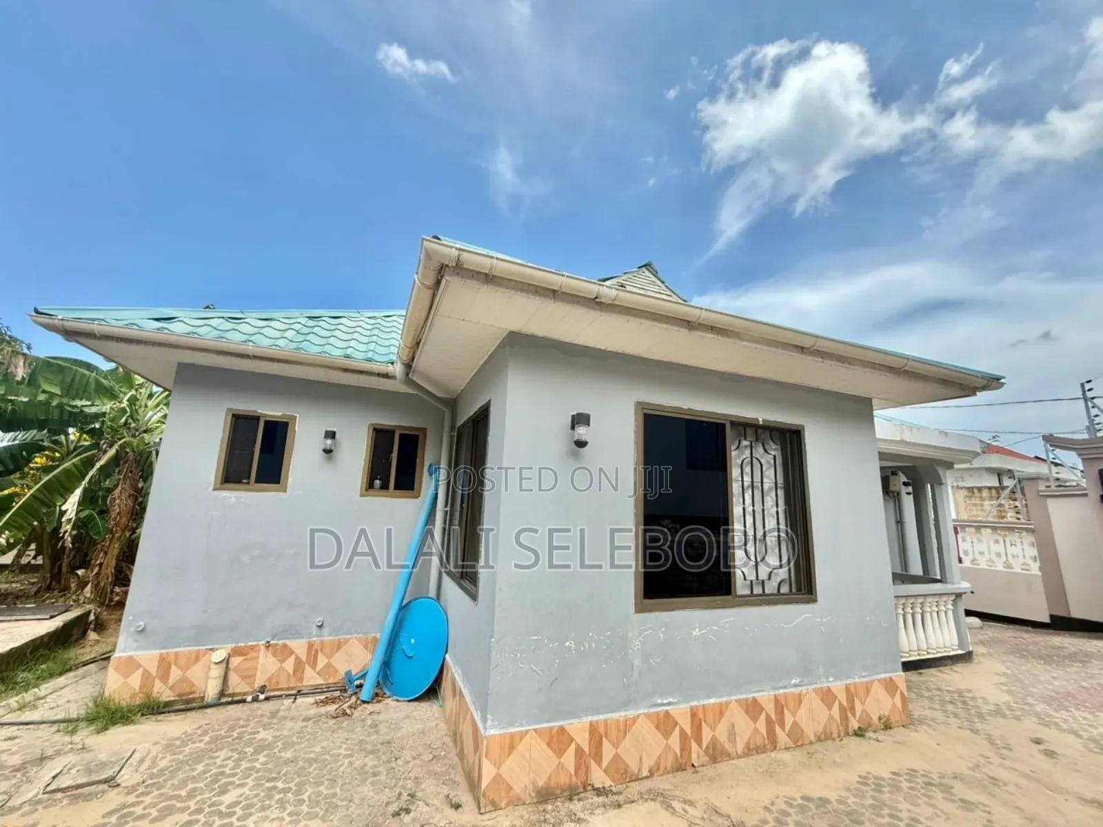 6bdrm Bungalow in Salasala, Kinondoni for sale in Kinondoni