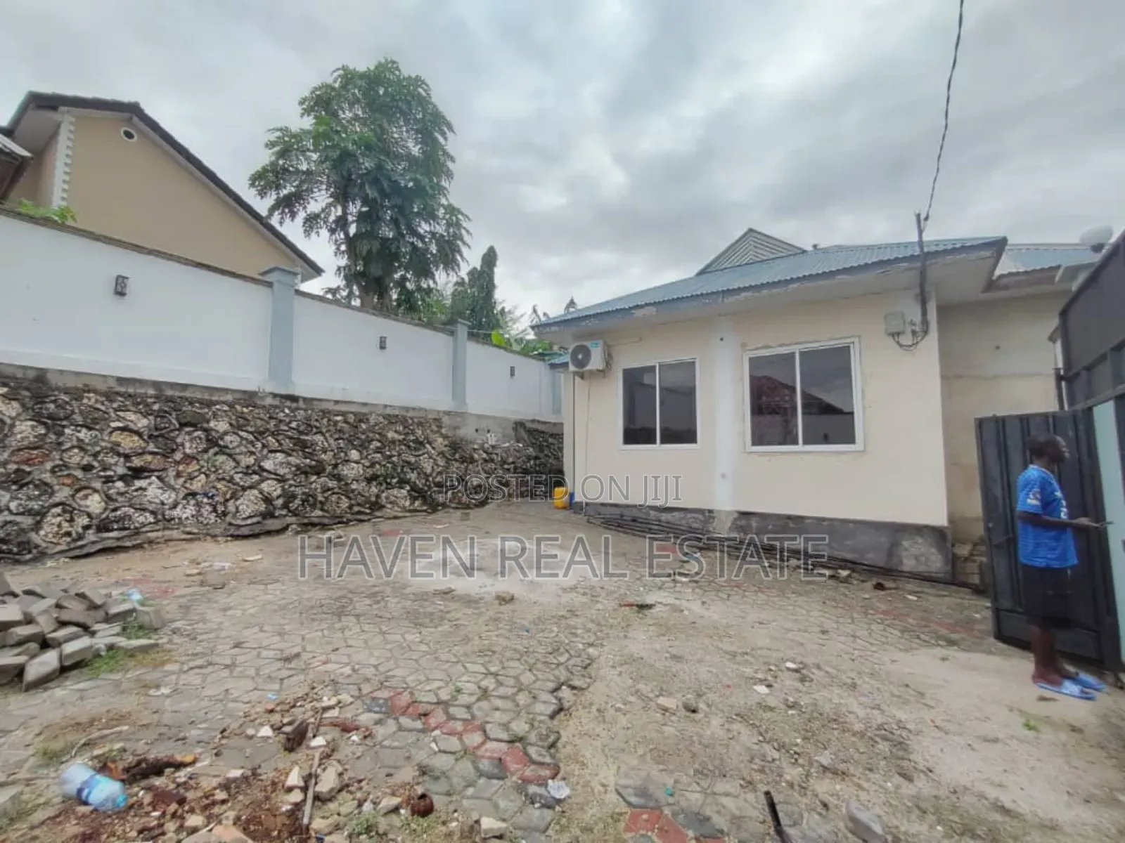 3bdrm House in Mbezi for sale in Mbezi