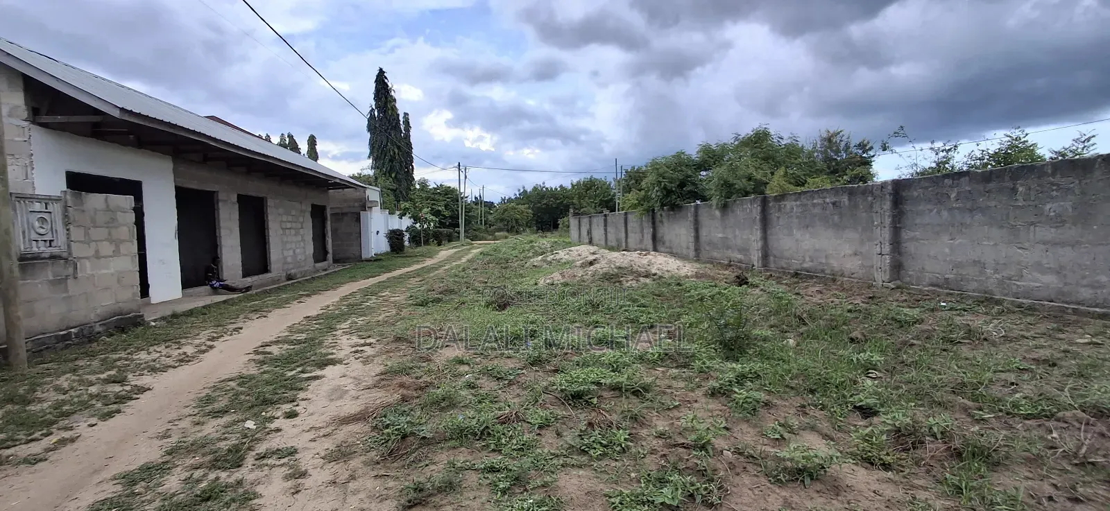 Plot For Sale Mbweni Mpiji in Mbweni