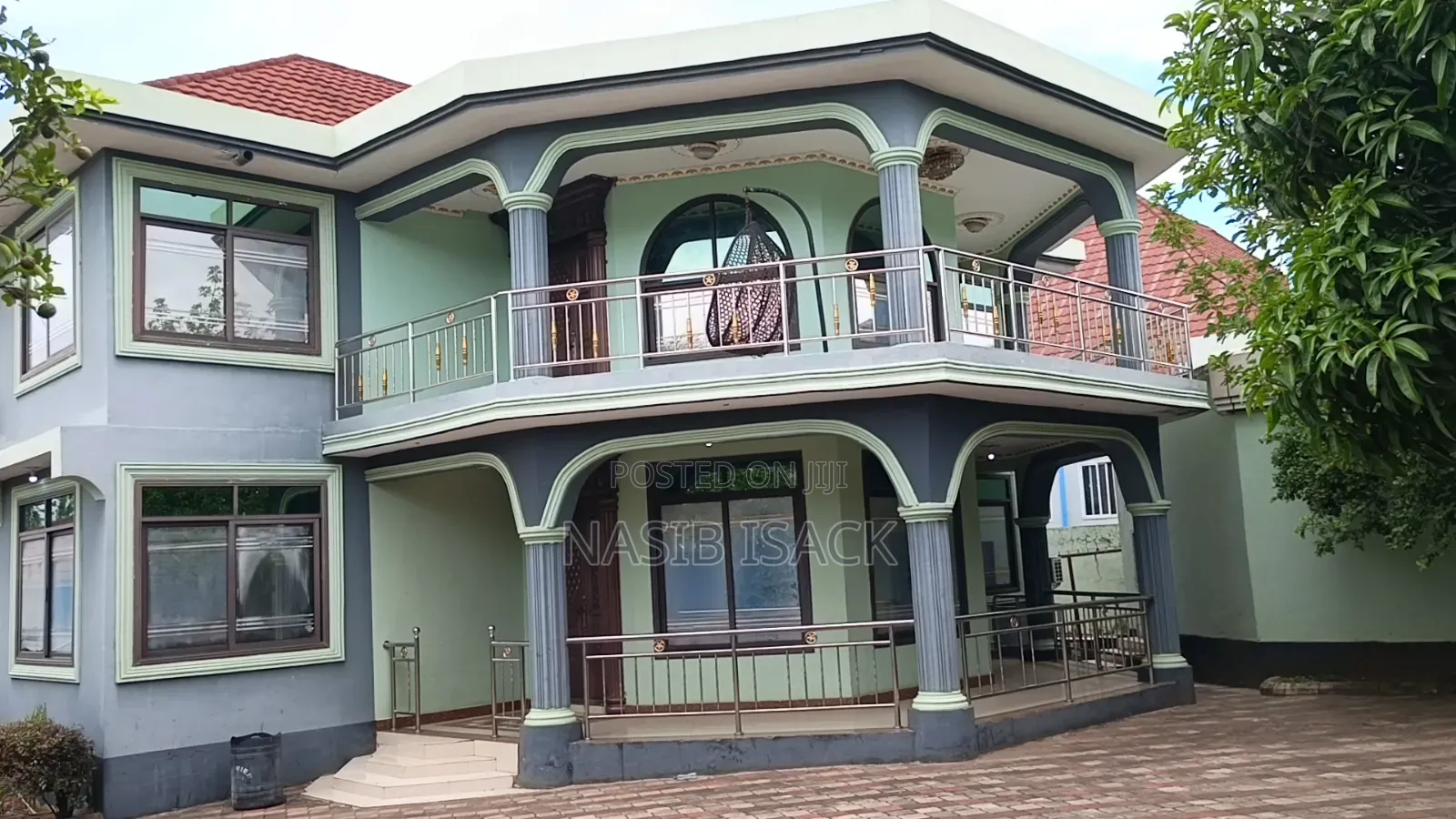 Furnished 7bdrm House in Mkolani for sale in Mkolani