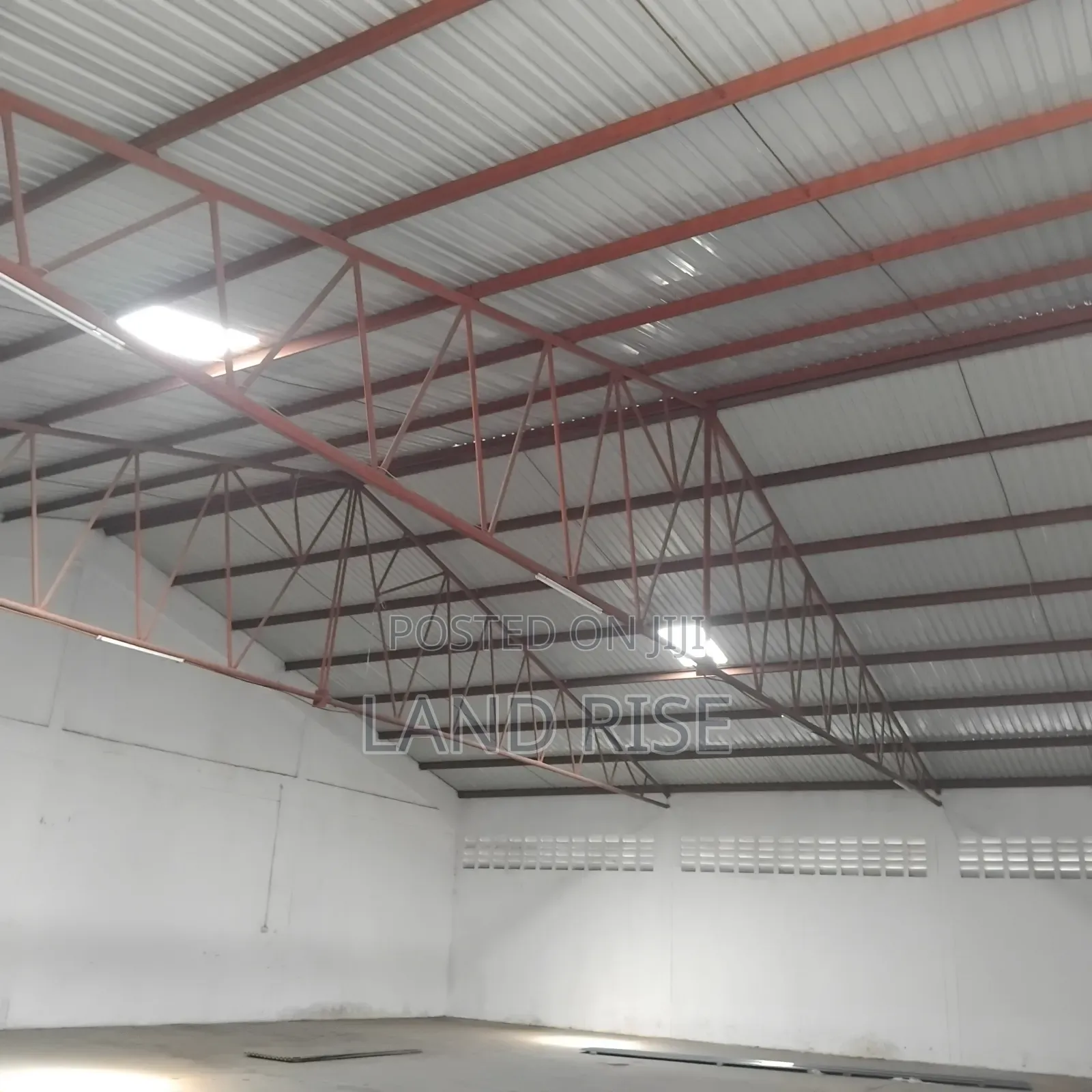 420 Godown / Warehouse in Mandela Road in Tabata