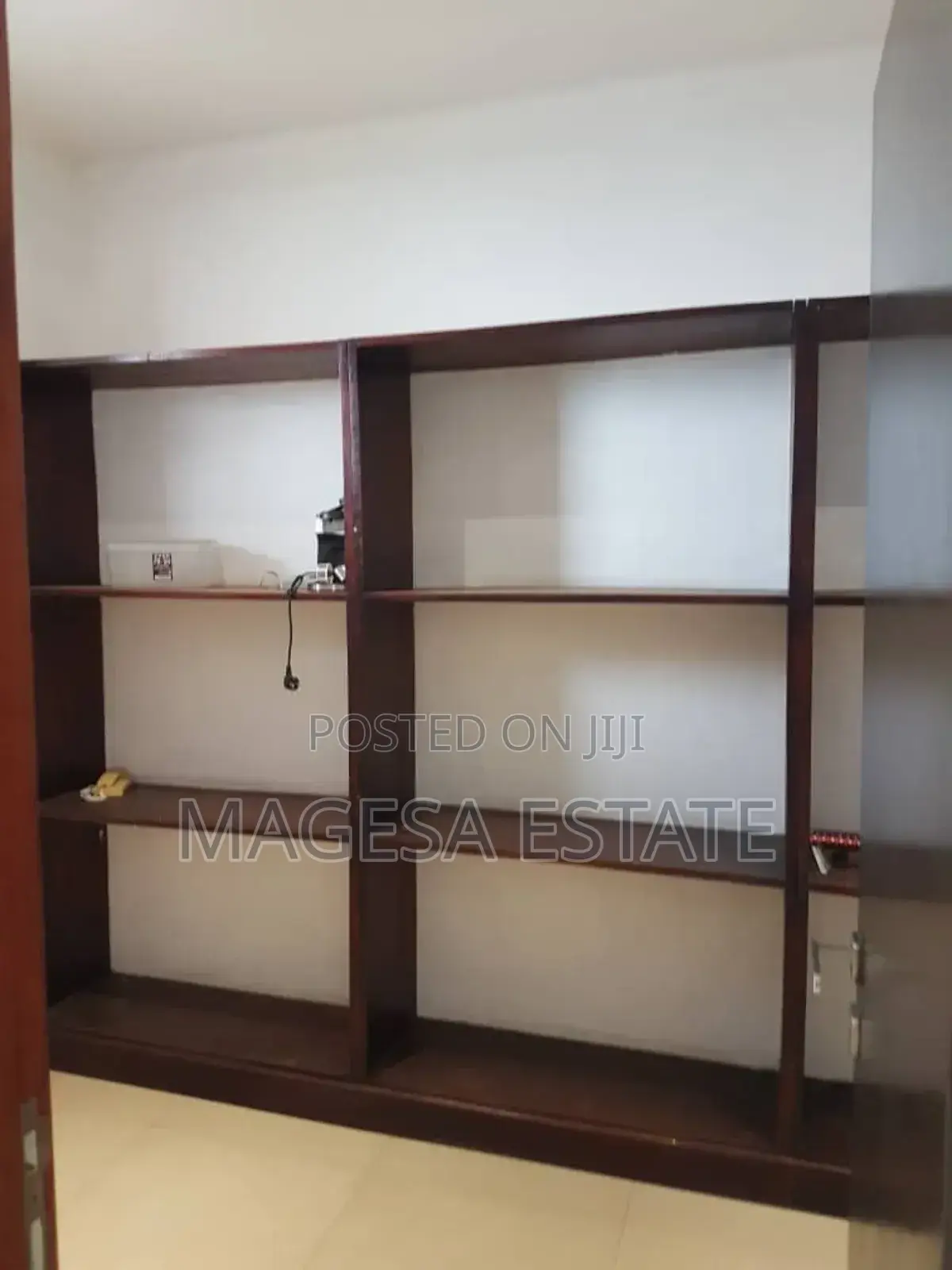 3bdrm Apartment in Upanga East for sale in Upanga East