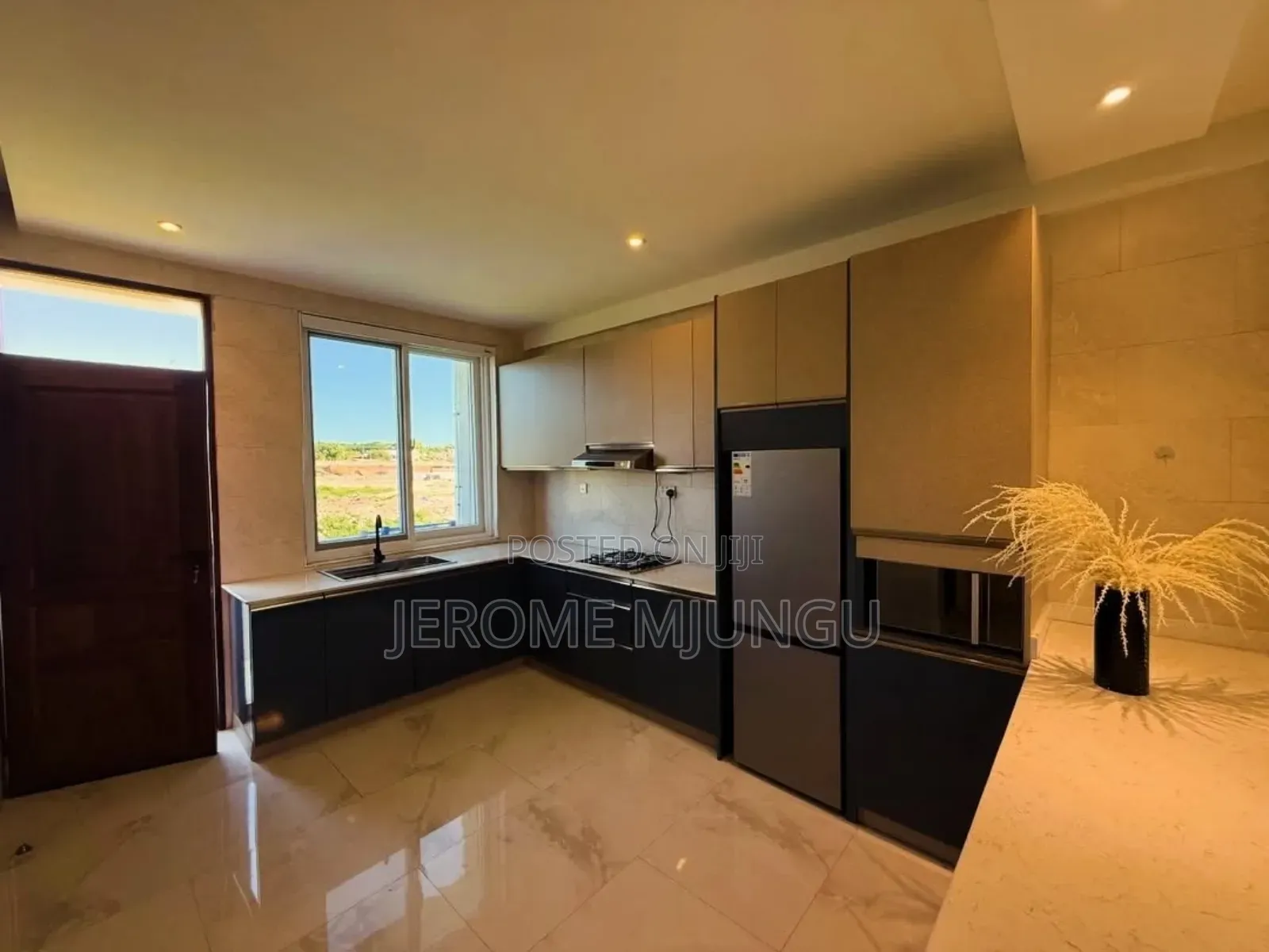 Furnished 2bdrm Apartment in Msasani for rent in Msasani