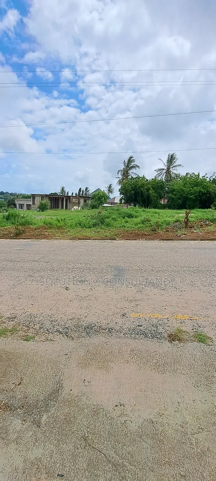Kiwanja Kinauzwa Bunju a Mihanzini Nyuma Ya Kairuki Hospital in Bunju