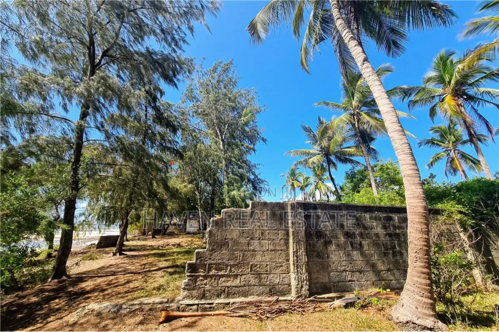 Beach Plot for Sale at Zanzibar in Kaskazini A