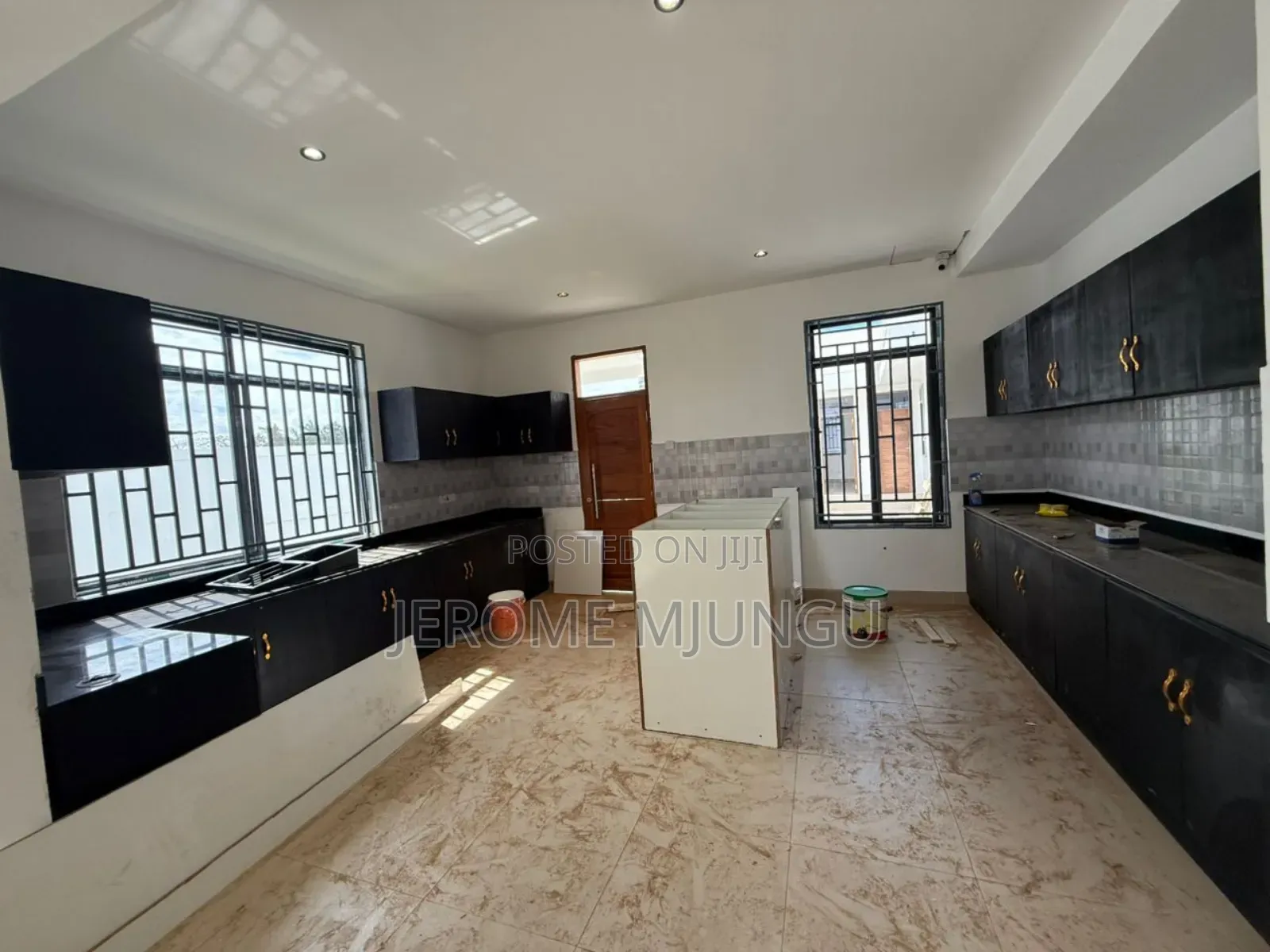 5bdrm House in Goba for rent in Goba