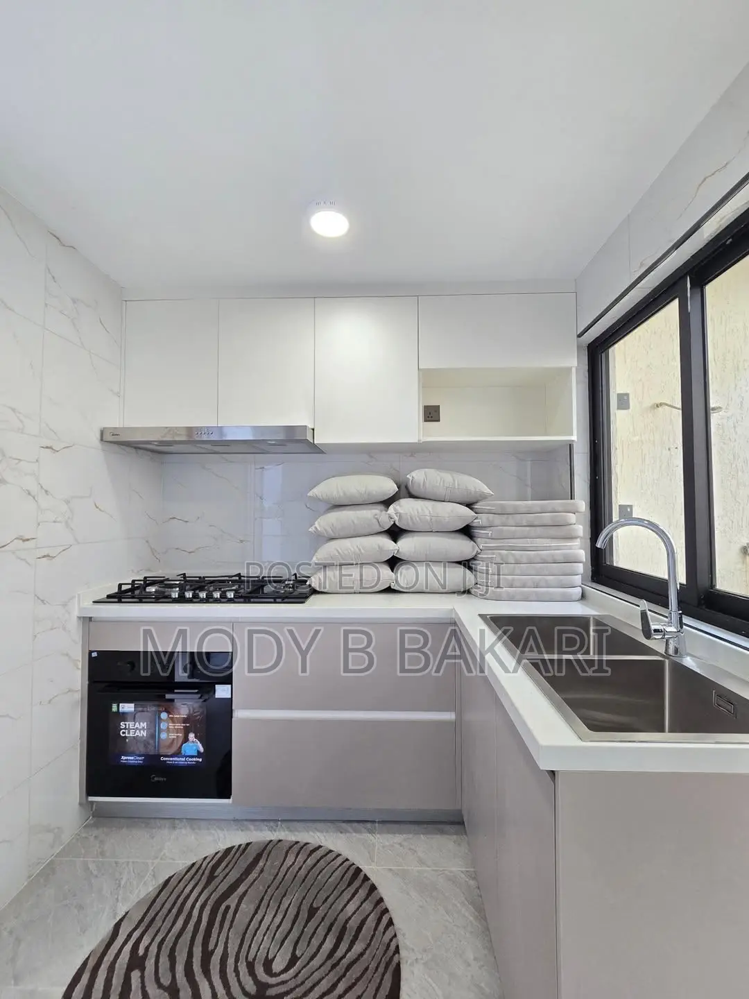 Furnished 3bdrm Apartment in Msasani for sale in Msasani