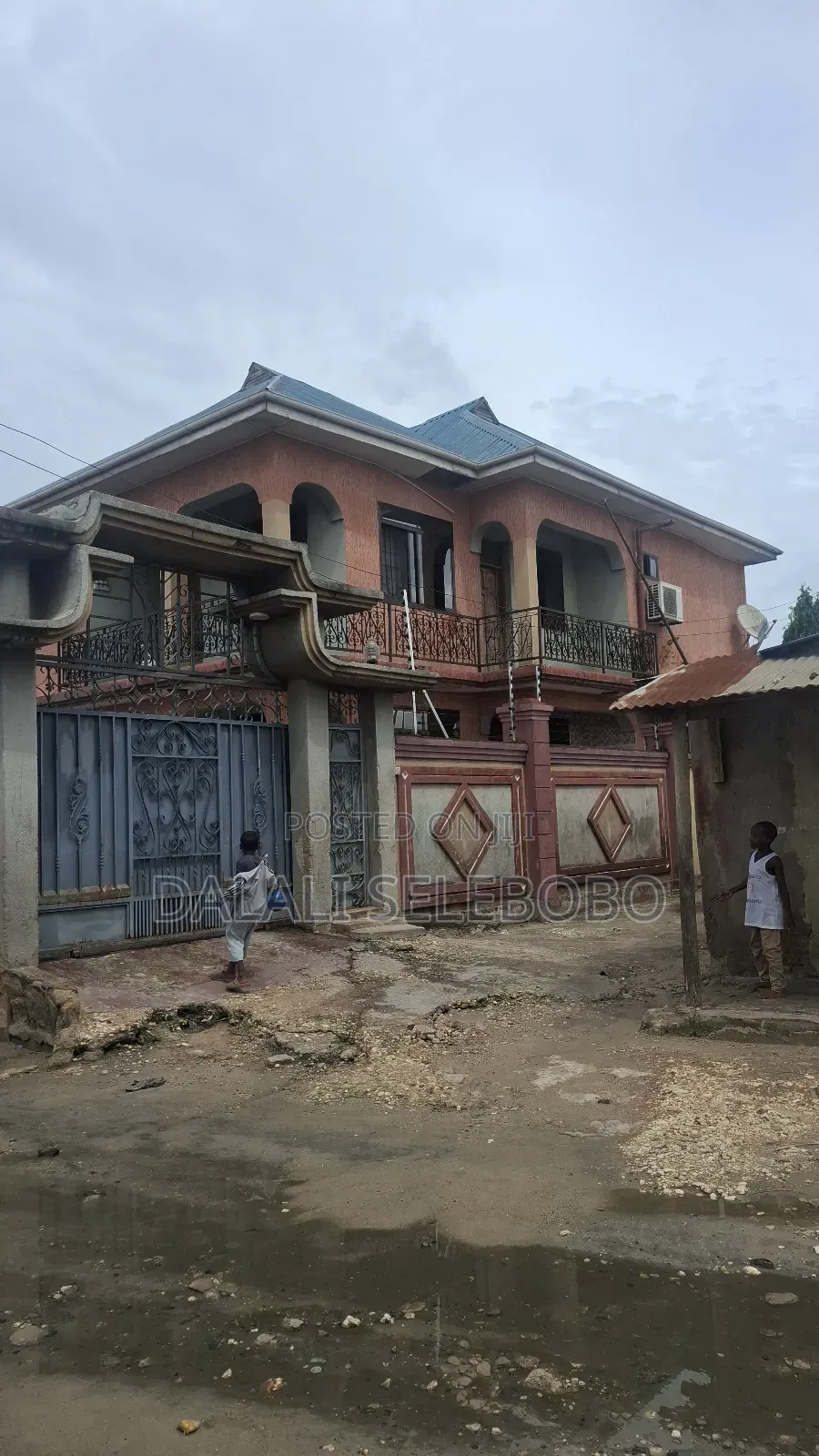 Mini Flat in Mabibo Makutano for sale in Mabibo