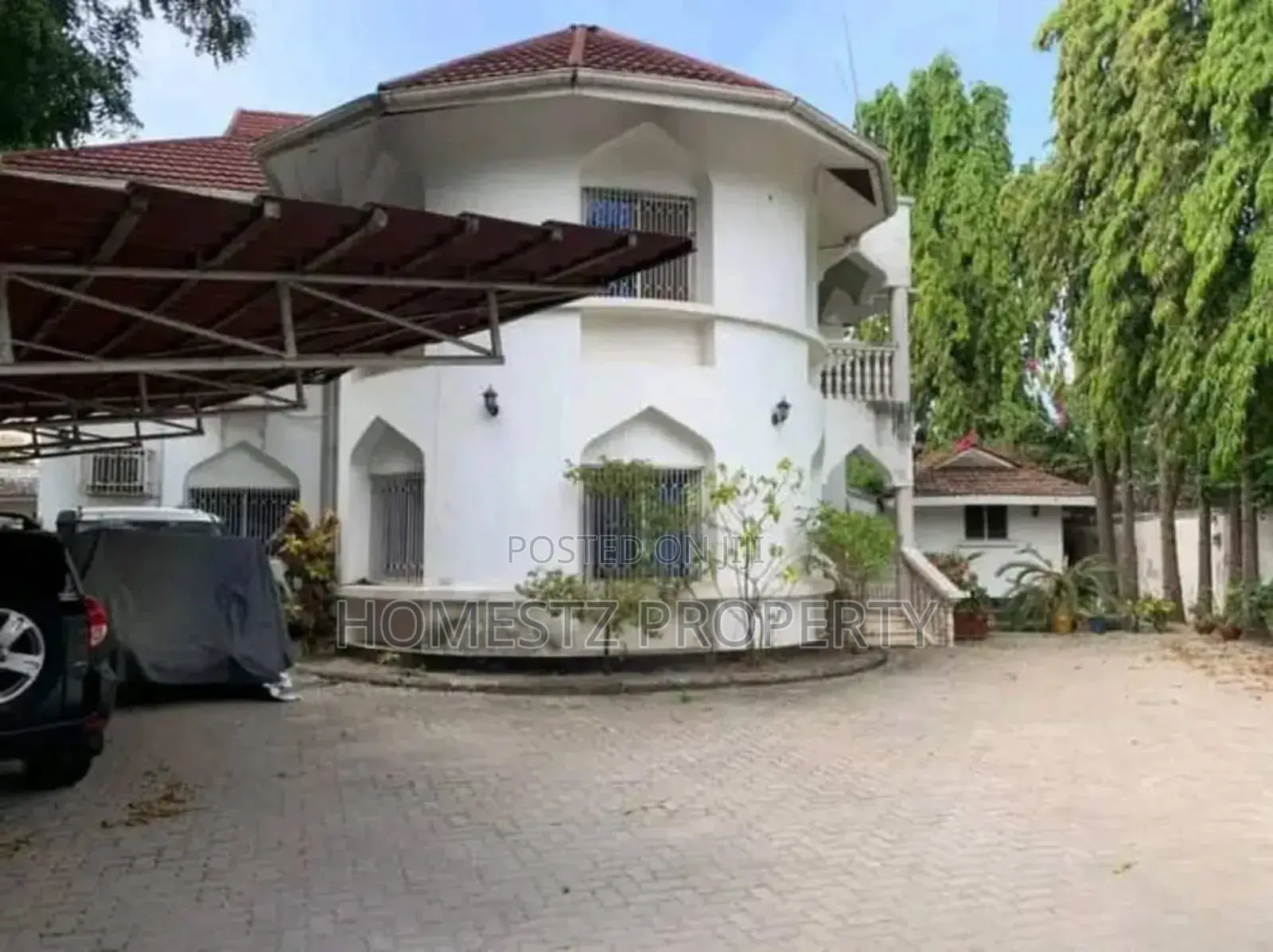 5bdrm Mansion in Msasani for sale in Msasani