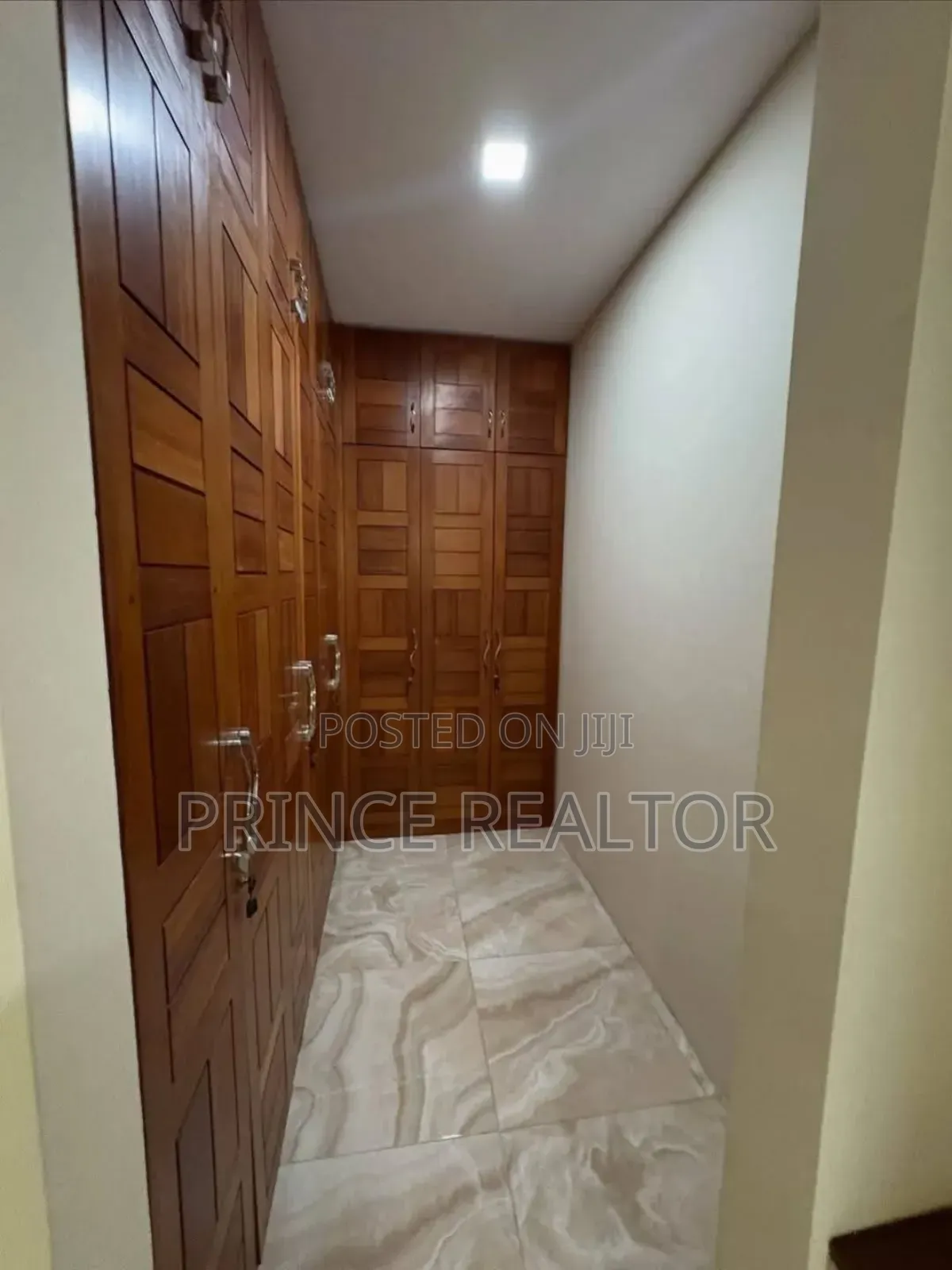 Furnished 3bdrm Villa in Ada Estate for rent in Ada Estate