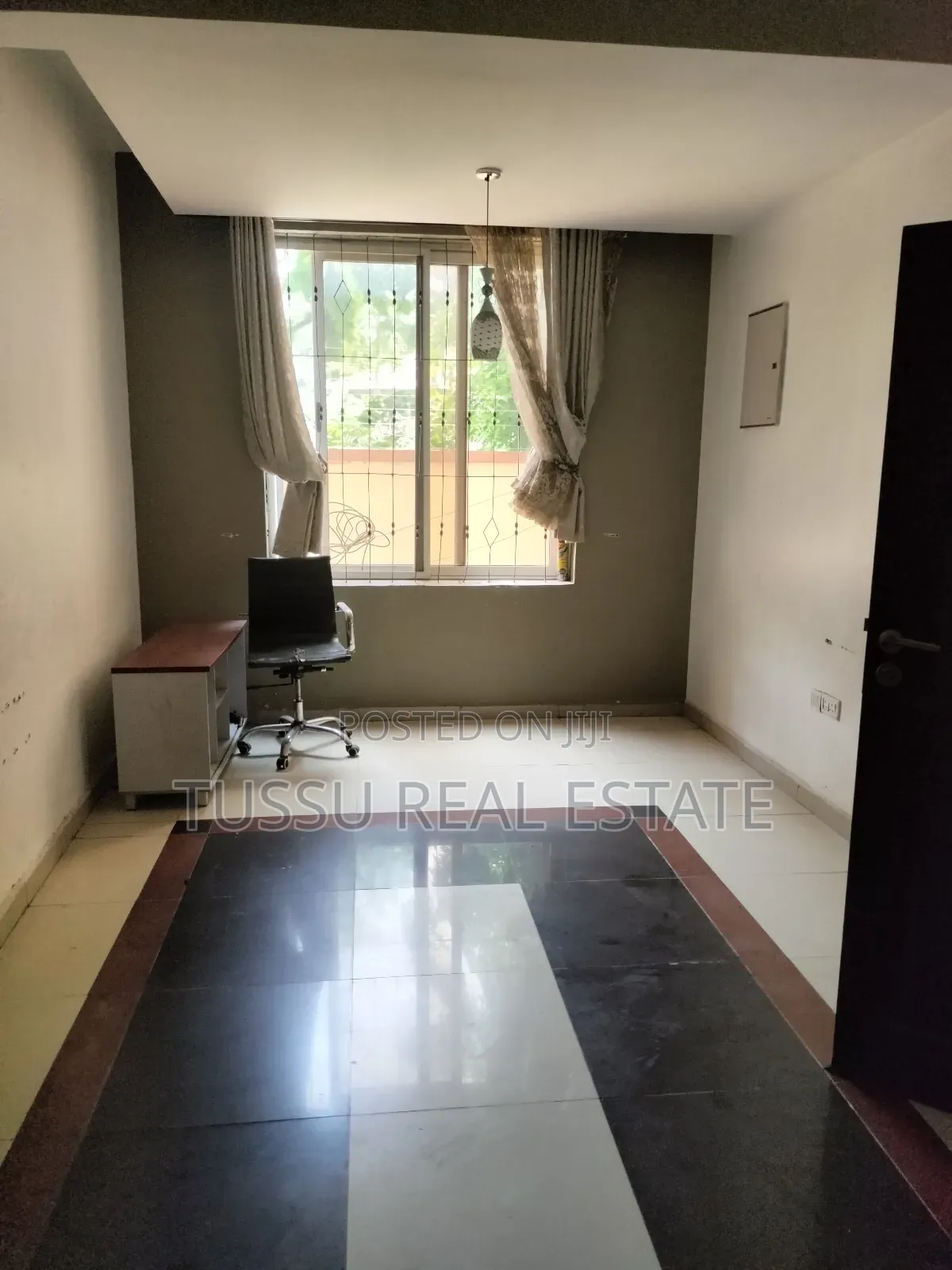 3bdrm Apartment in Mikochen, Mikocheni for sale in Mikocheni