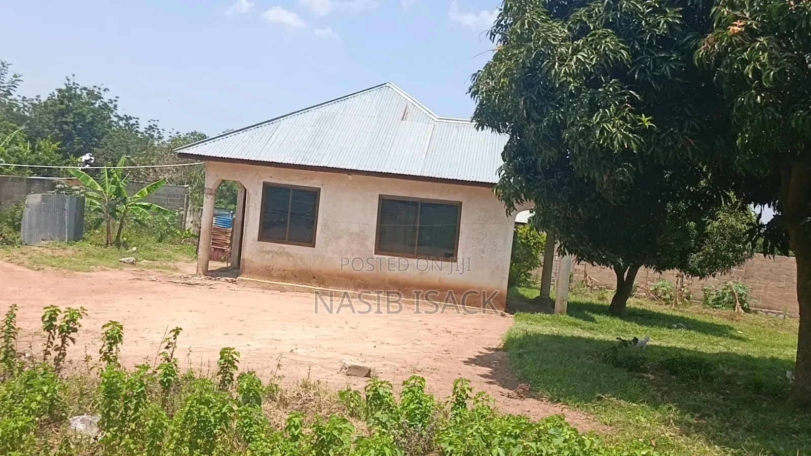 Furnished 3bdrm House in Mkolani for sale in Mkolani