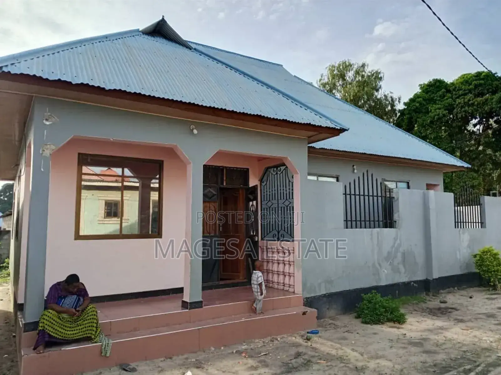 Furnished 4bdrm House in Chamazi for sale in Chamazi