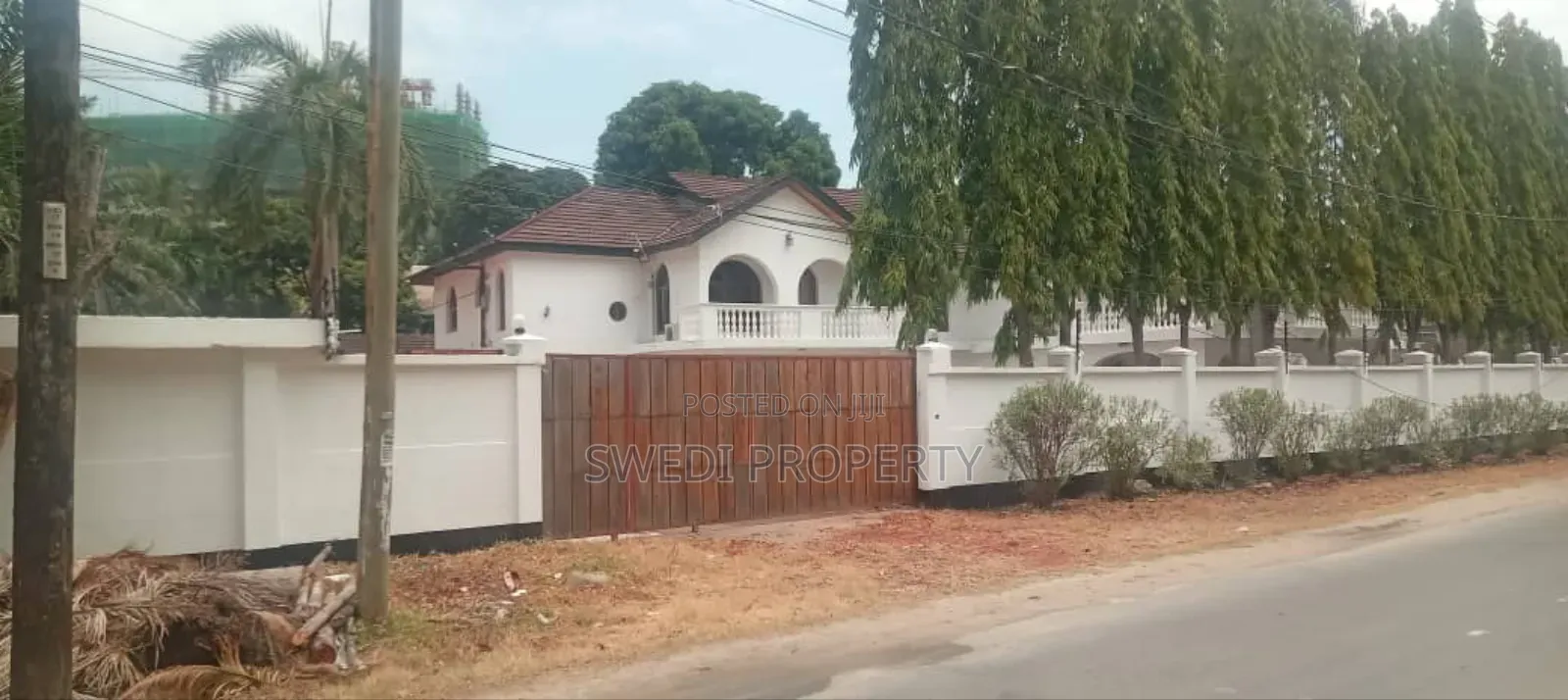 14bdrm Bungalow in Swedi Property, Mikocheni for rent in Mikocheni